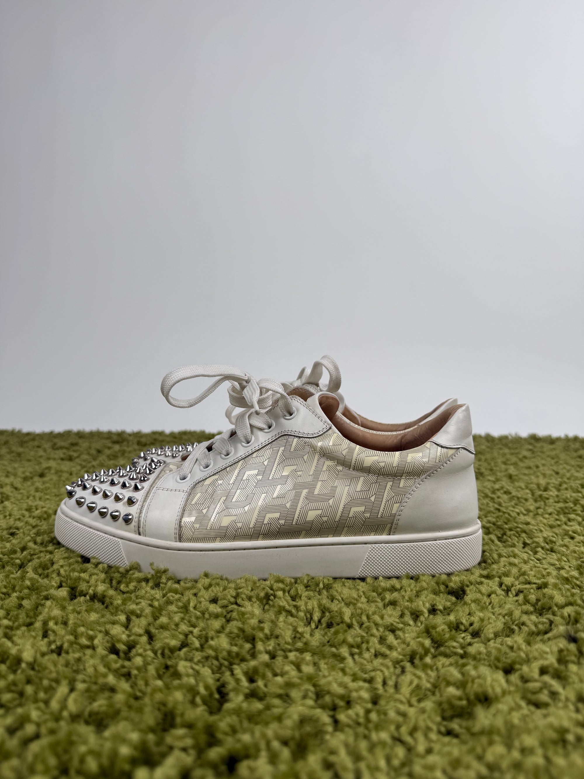 Christian Louboutin Spikes 40