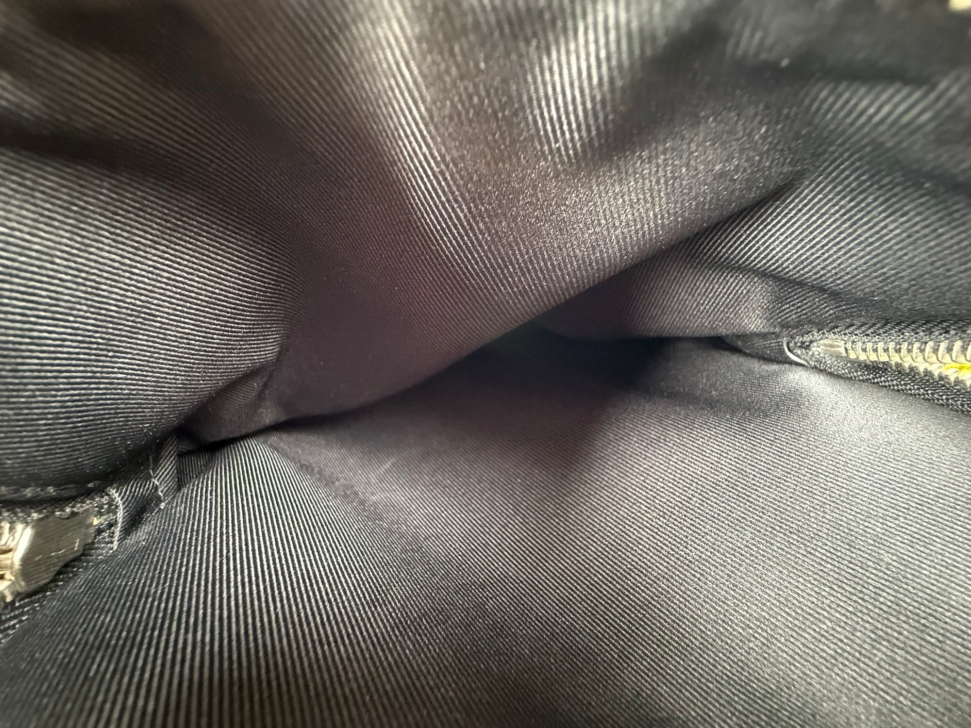Borsello Avenue Sling Louis Vuitton Nero