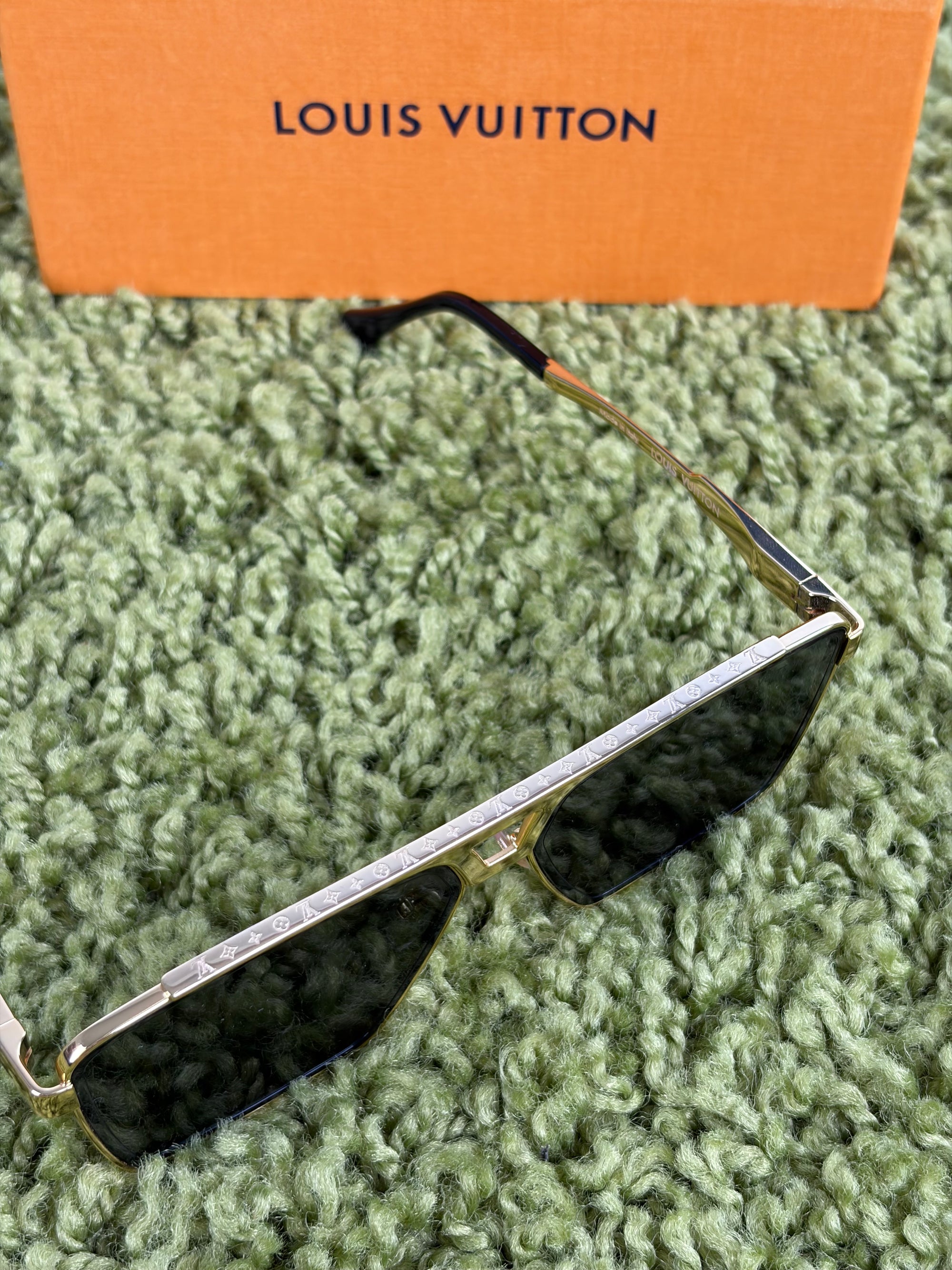 Occhiali Louis Vuitton 1.1 evidence Metal Square neri e oro