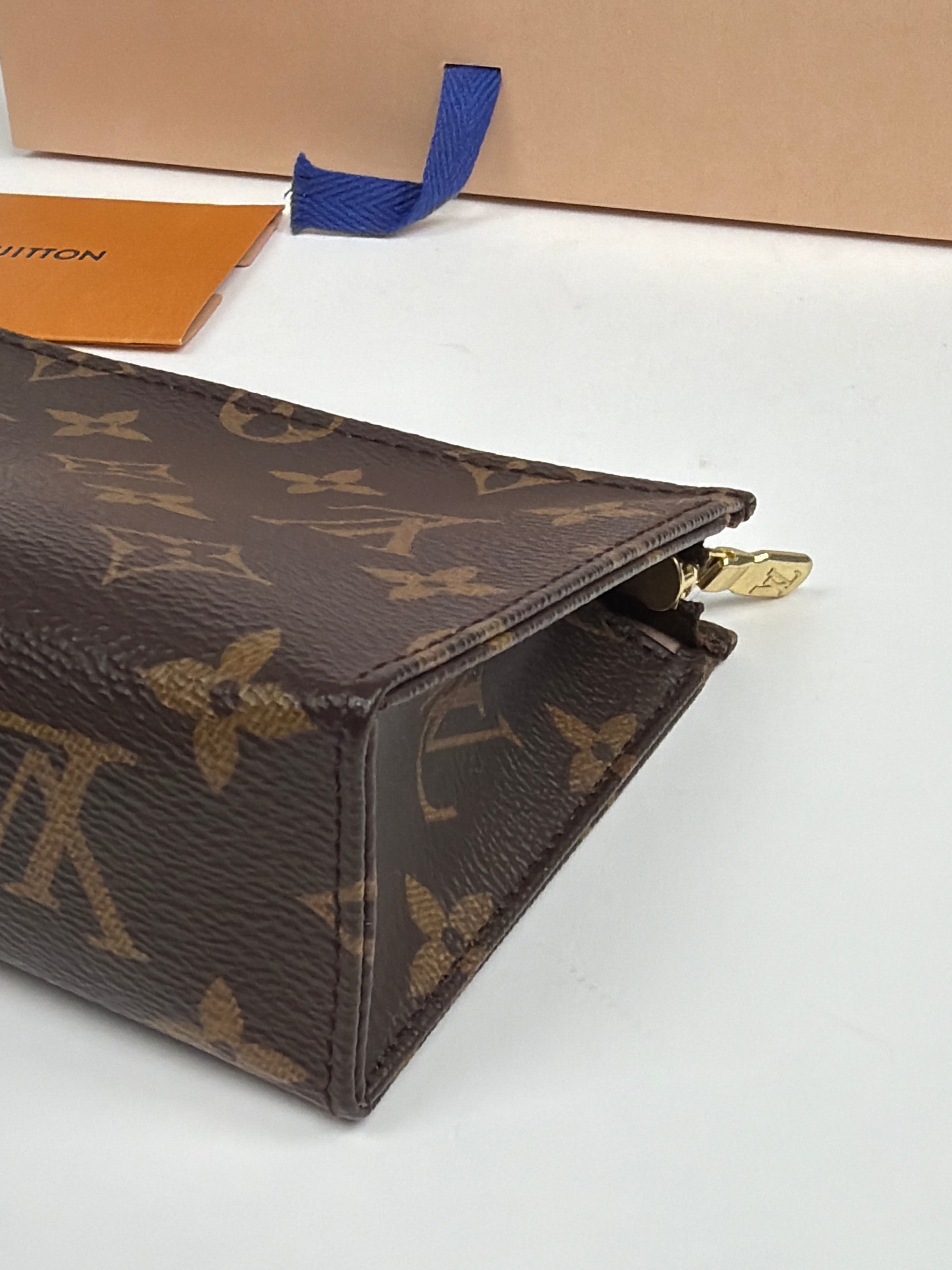 Mini pochette Louis Vuitton