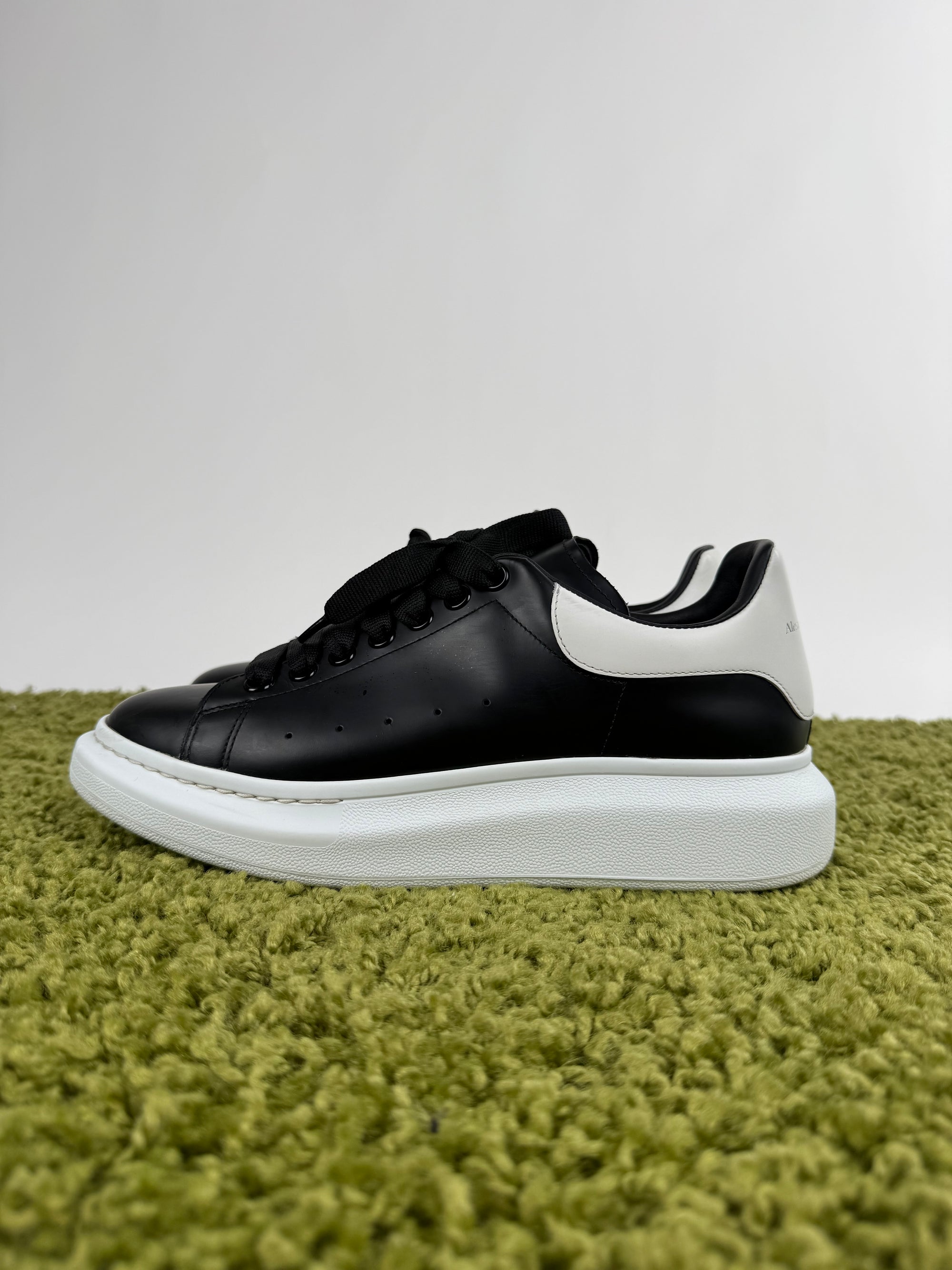 Alexander Mcqueen Sneaker nere 42