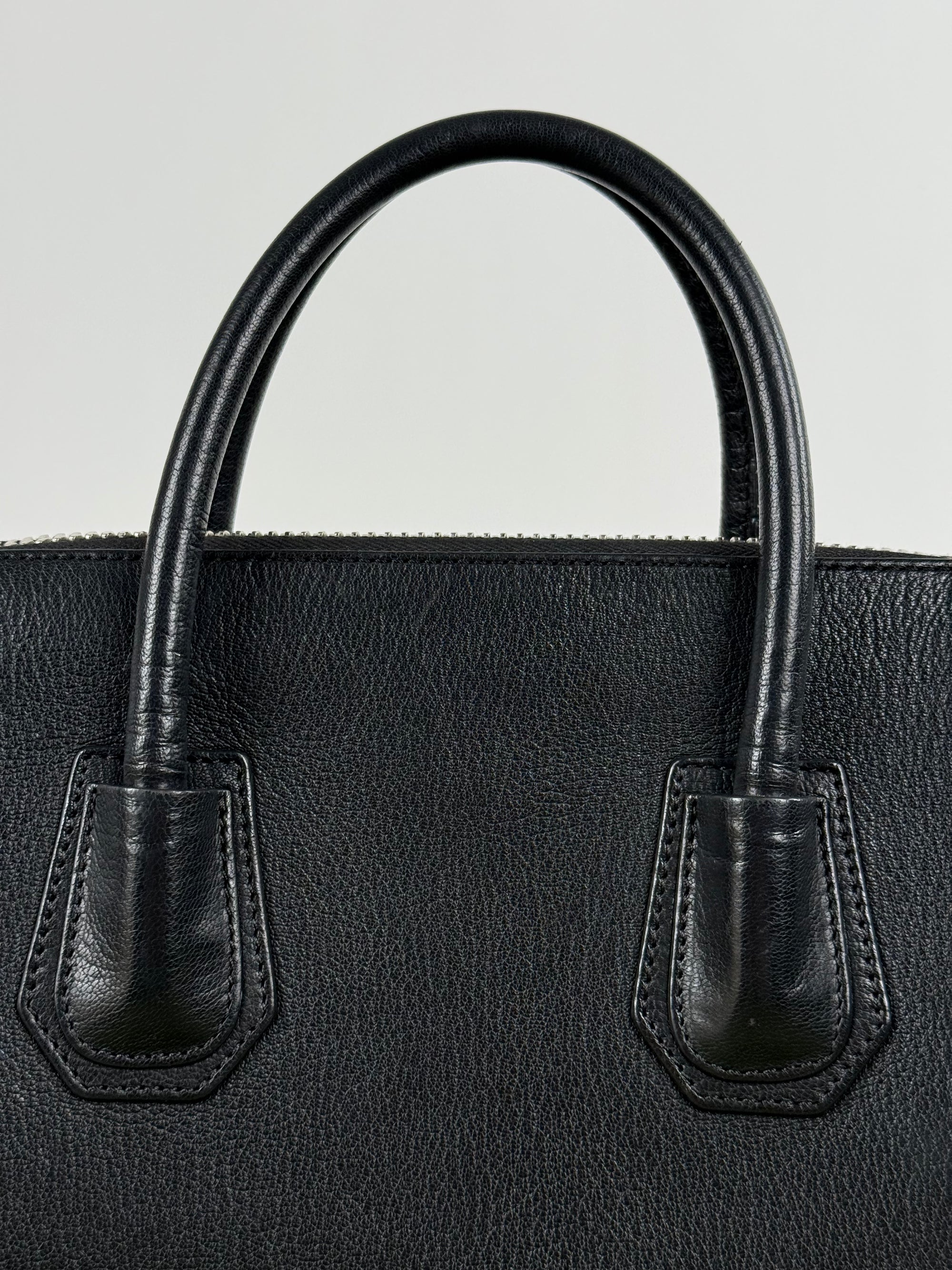 Borsa Antigona Givenchy in pelle Nera