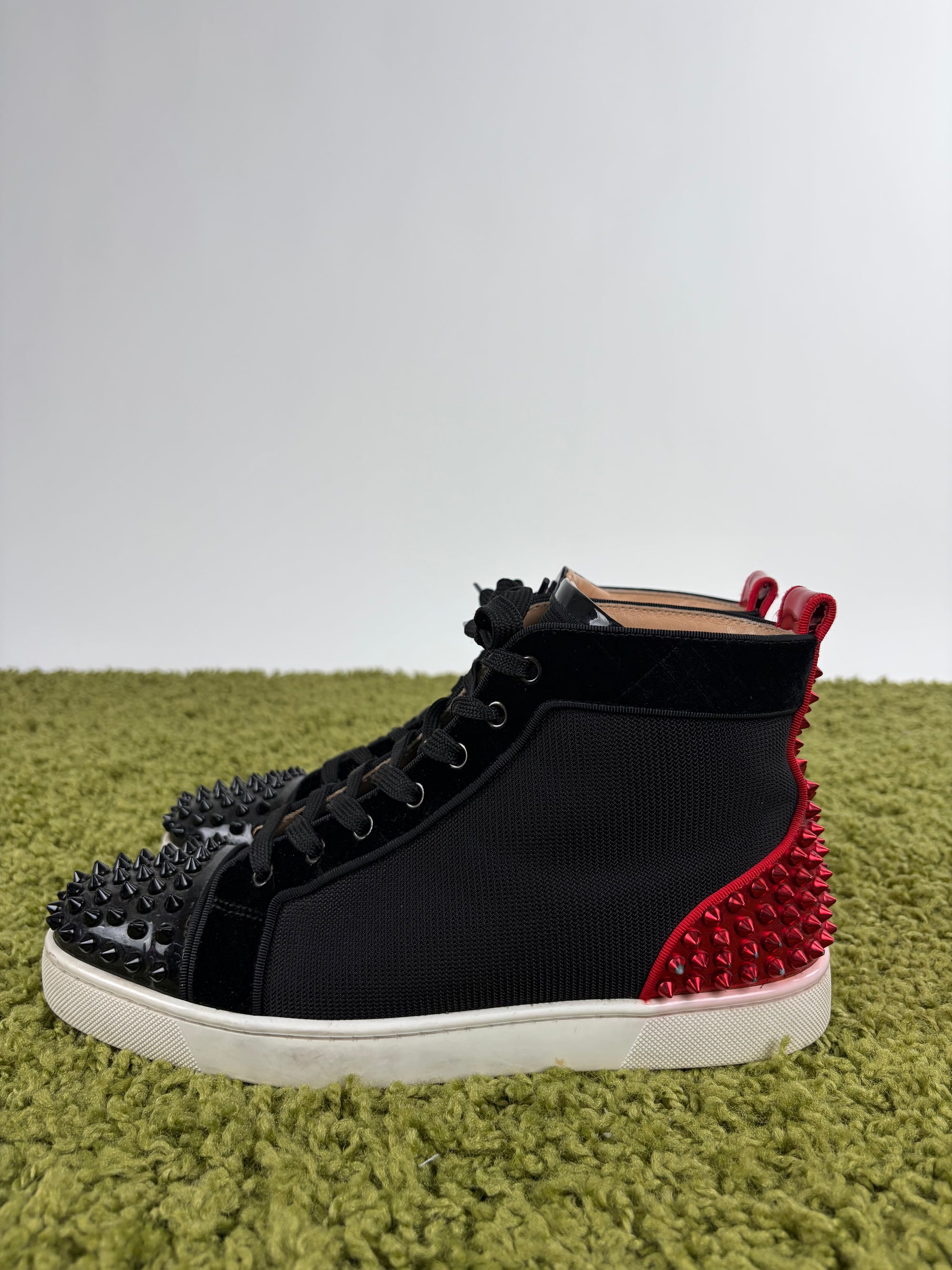 Louboutin alte Size 41 nere e risse