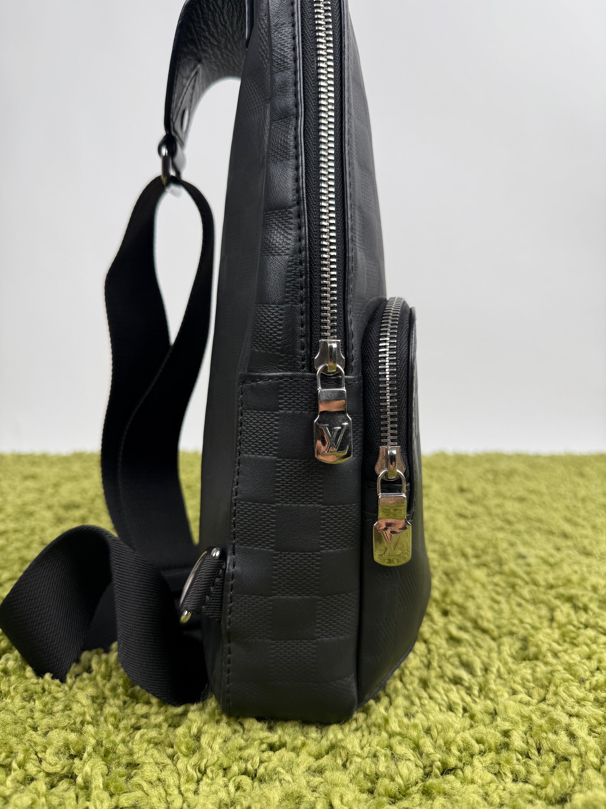 Borsa Avenue Sling Loui Vuitton