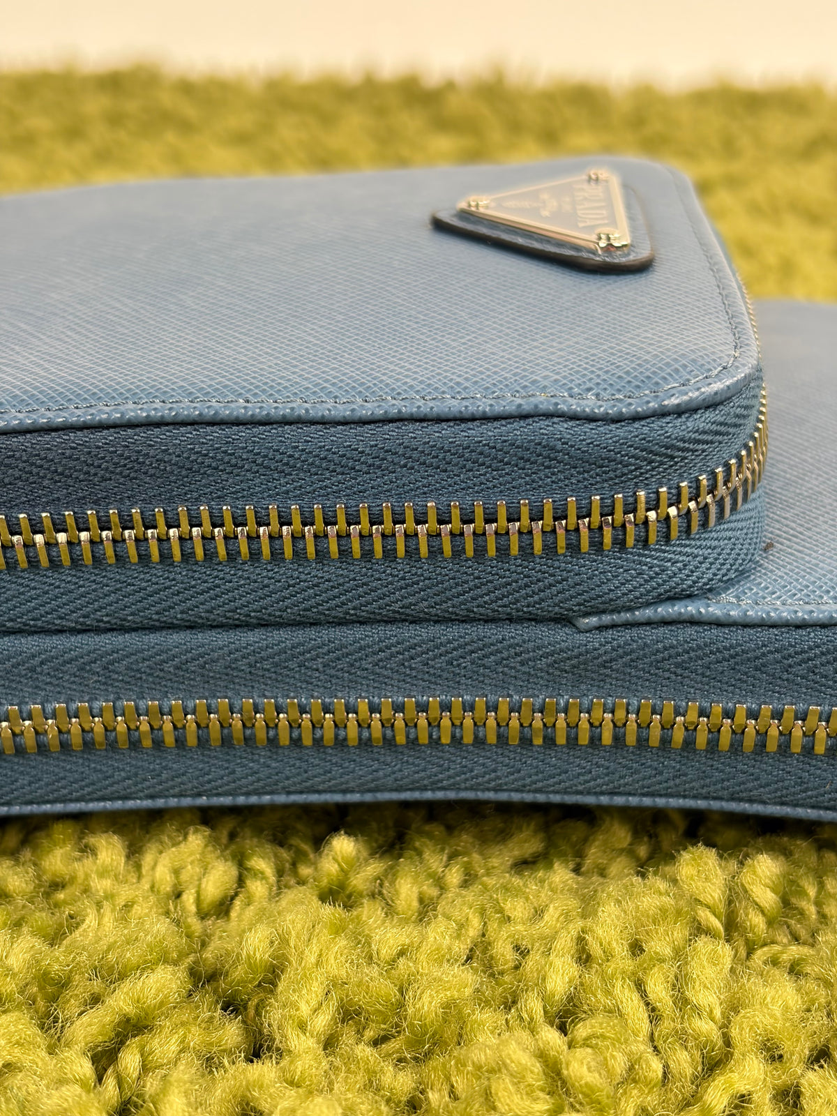 Borsa a tracolla Prada Smartphone Case Blu
