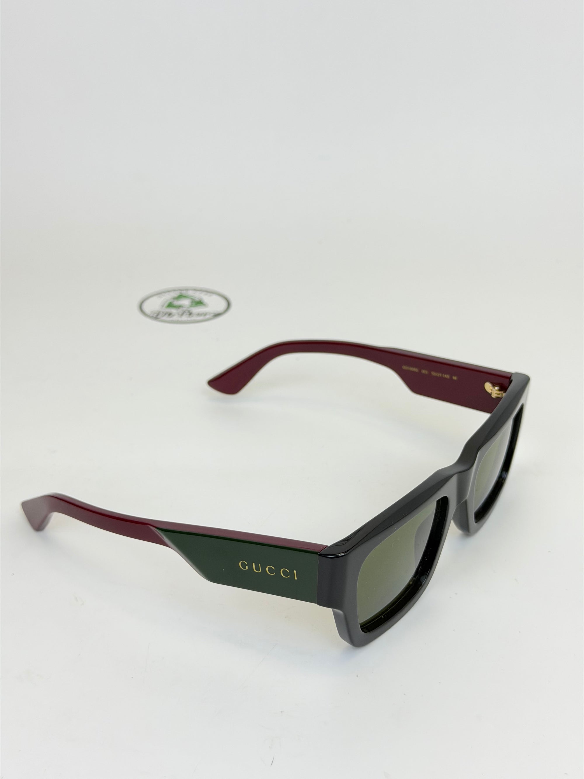 Occhiali Gucci neri rossi e verdi