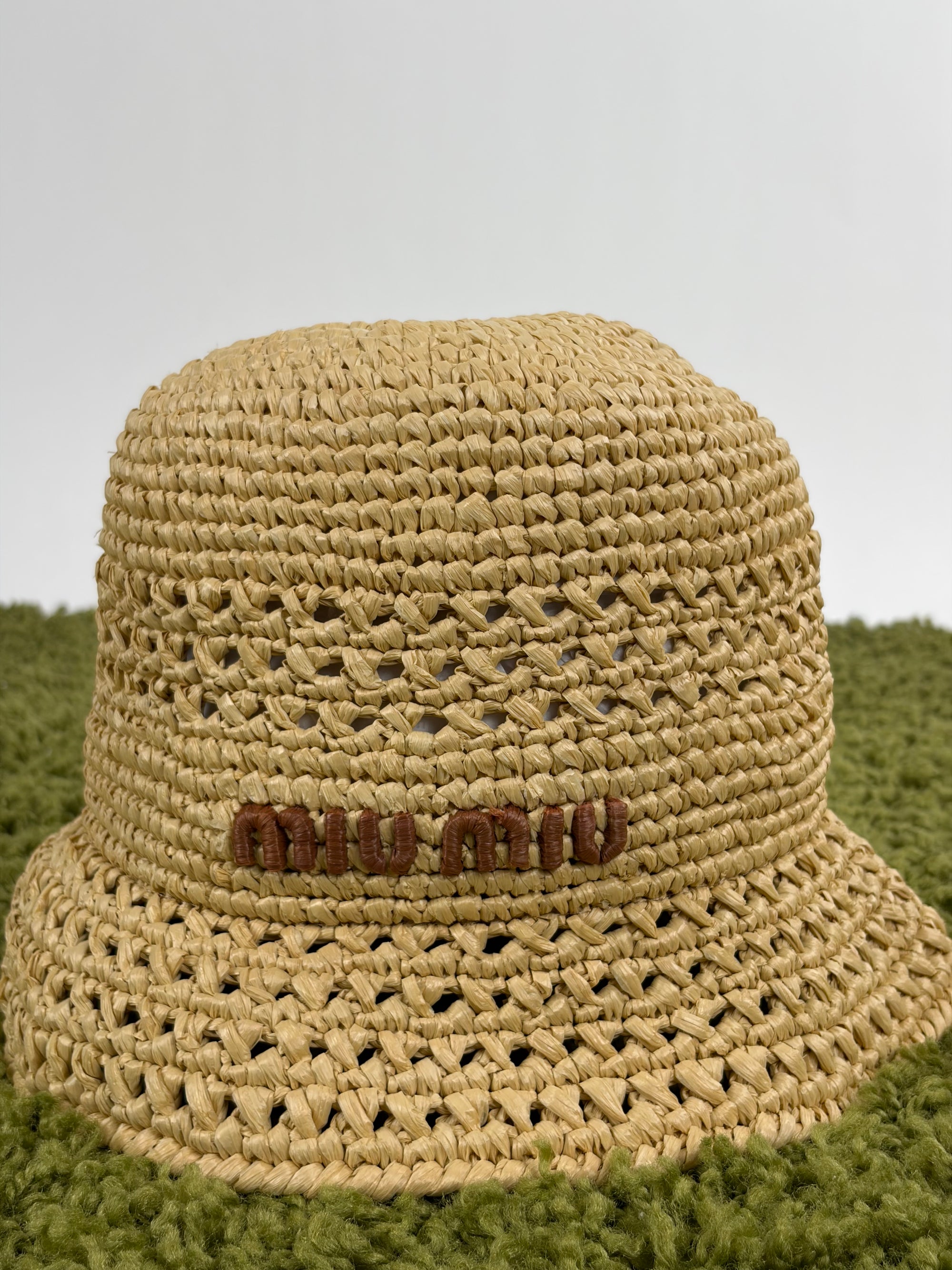 Cappello Miu Miu beige