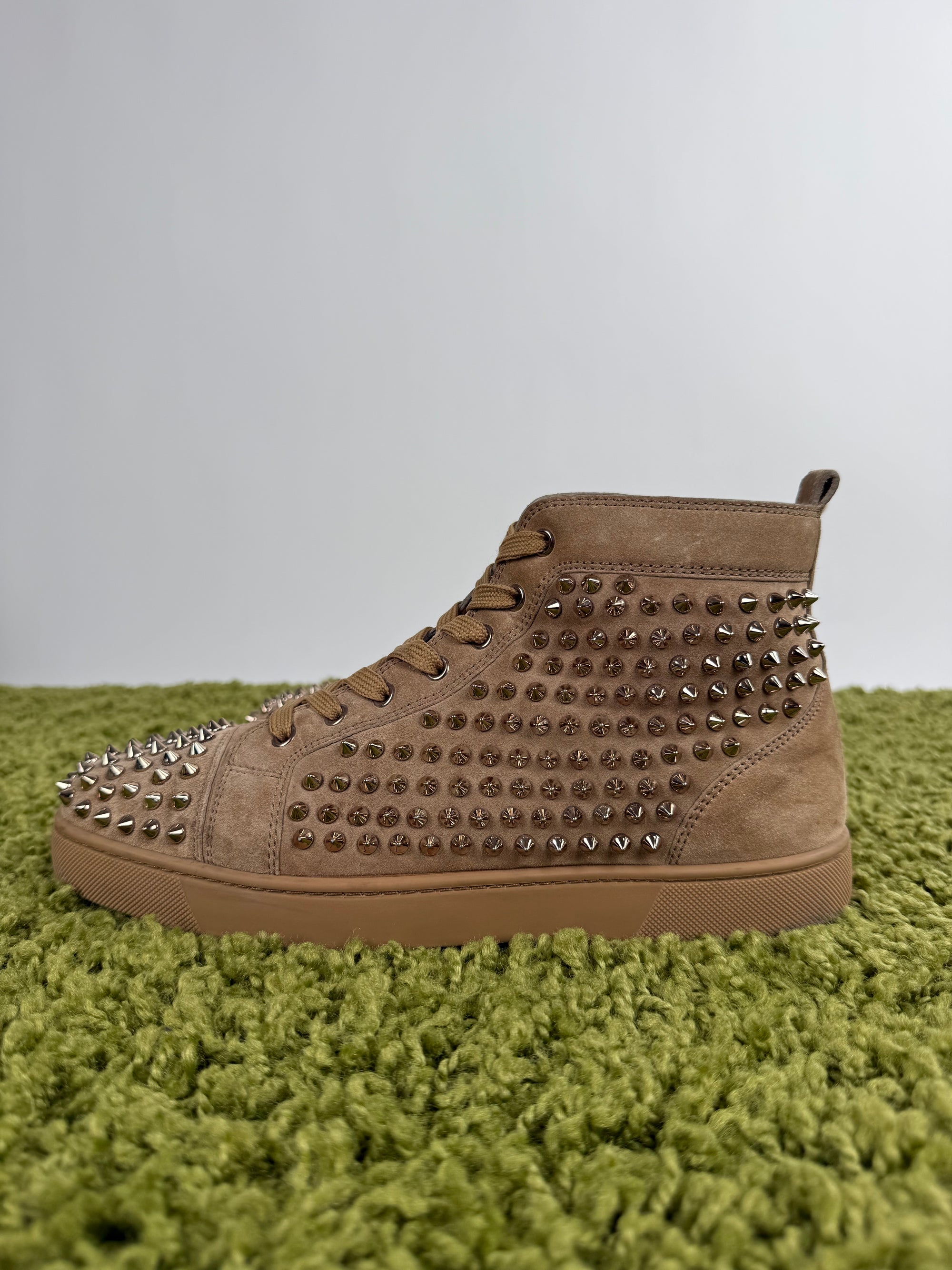 Christian Louboutin Spikes Beige 42.5