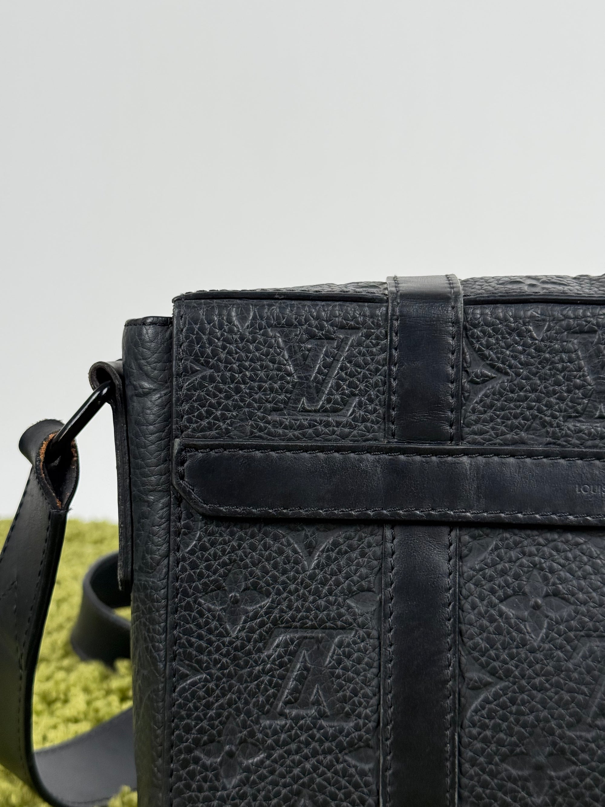 Borsa a tracolla Monogram Taurillon Soft Trunk Messenger Louis Vuitton