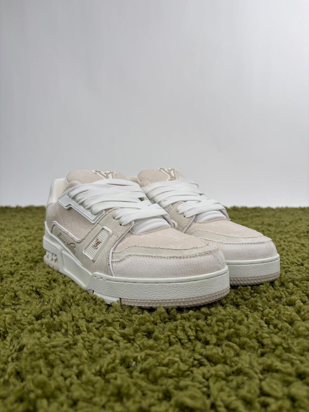 Louis Vuitton Trainer Bianca 6