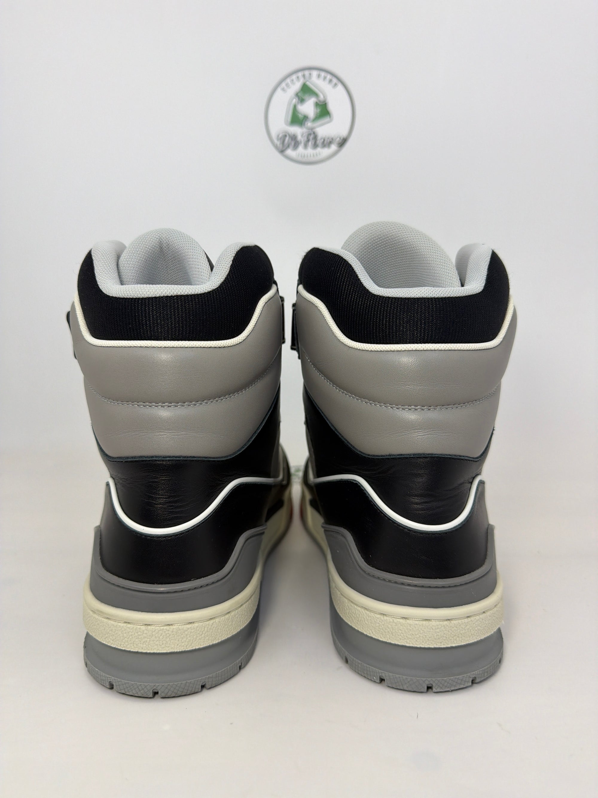 Louis Vuitton trainer high Sizs 9=43 veste 44 multicolore