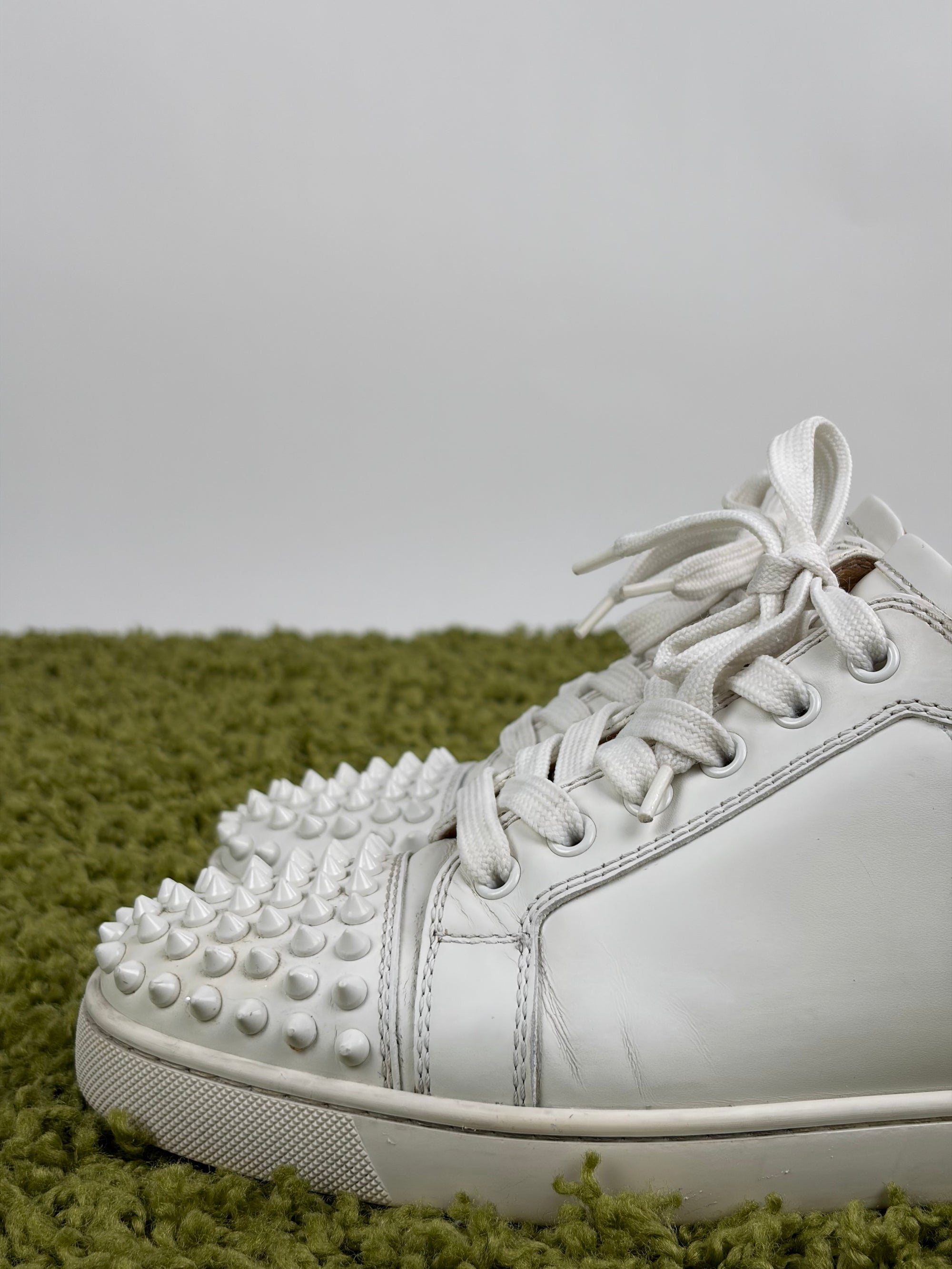 Louboutin basse Size 39 bianche