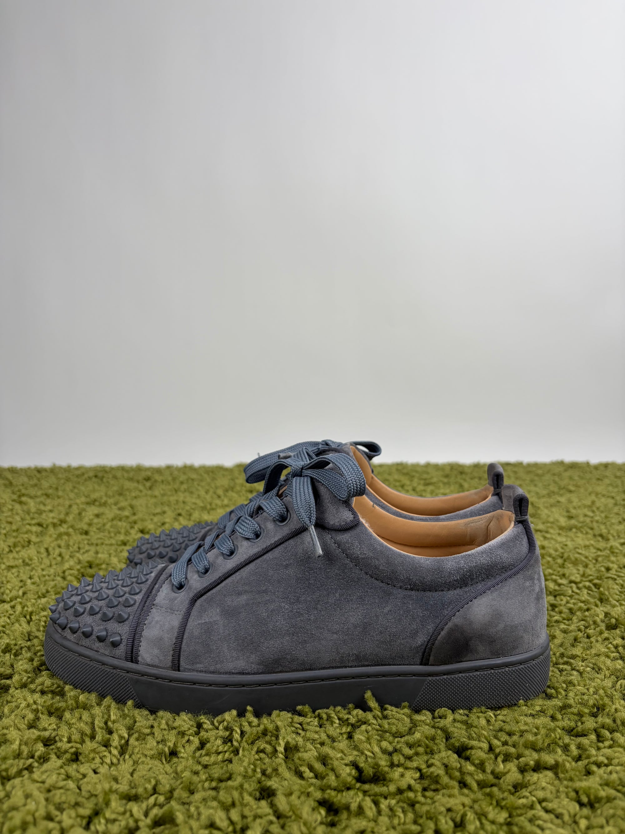 Louboutin basse Size 41 grigie