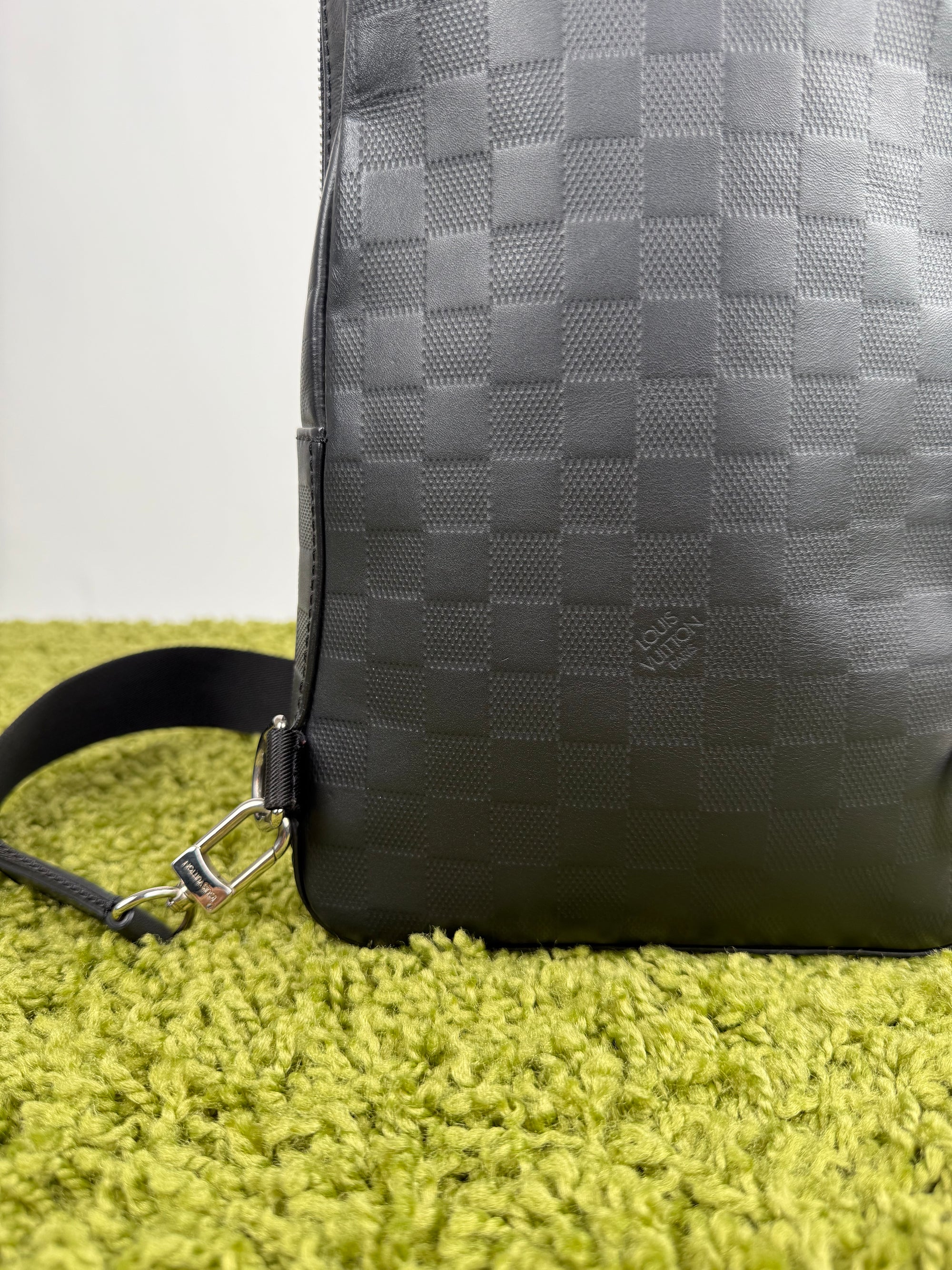 Borsa Avenue Sling Loui Vuitton