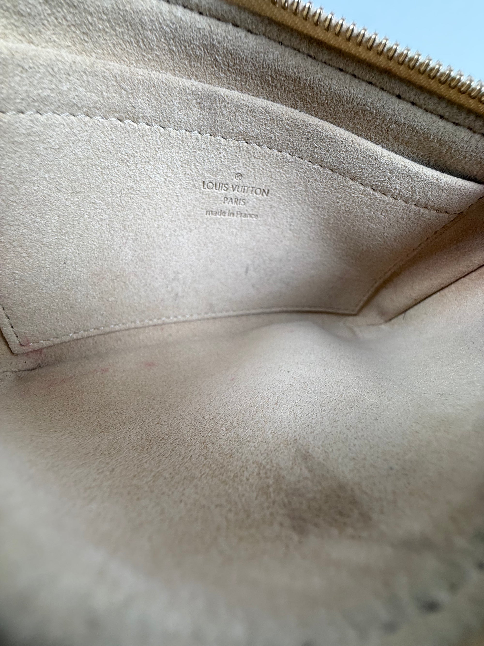 Pochette Milla Mm Louis Vuitton Bianca