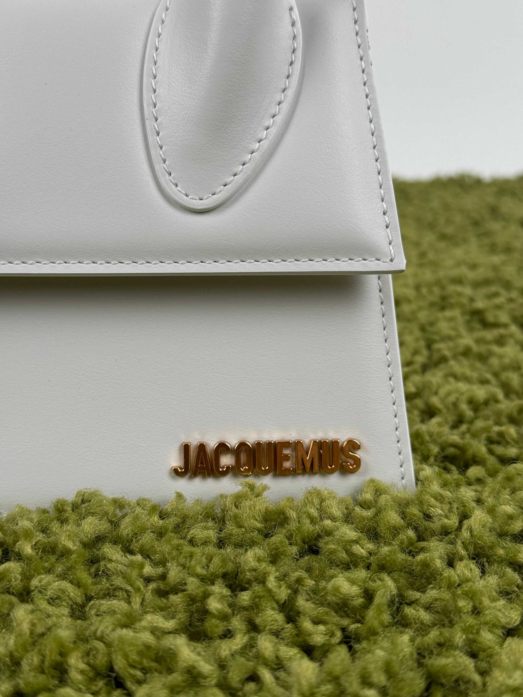 Jacquemus Il Chiquito Medio Bianca