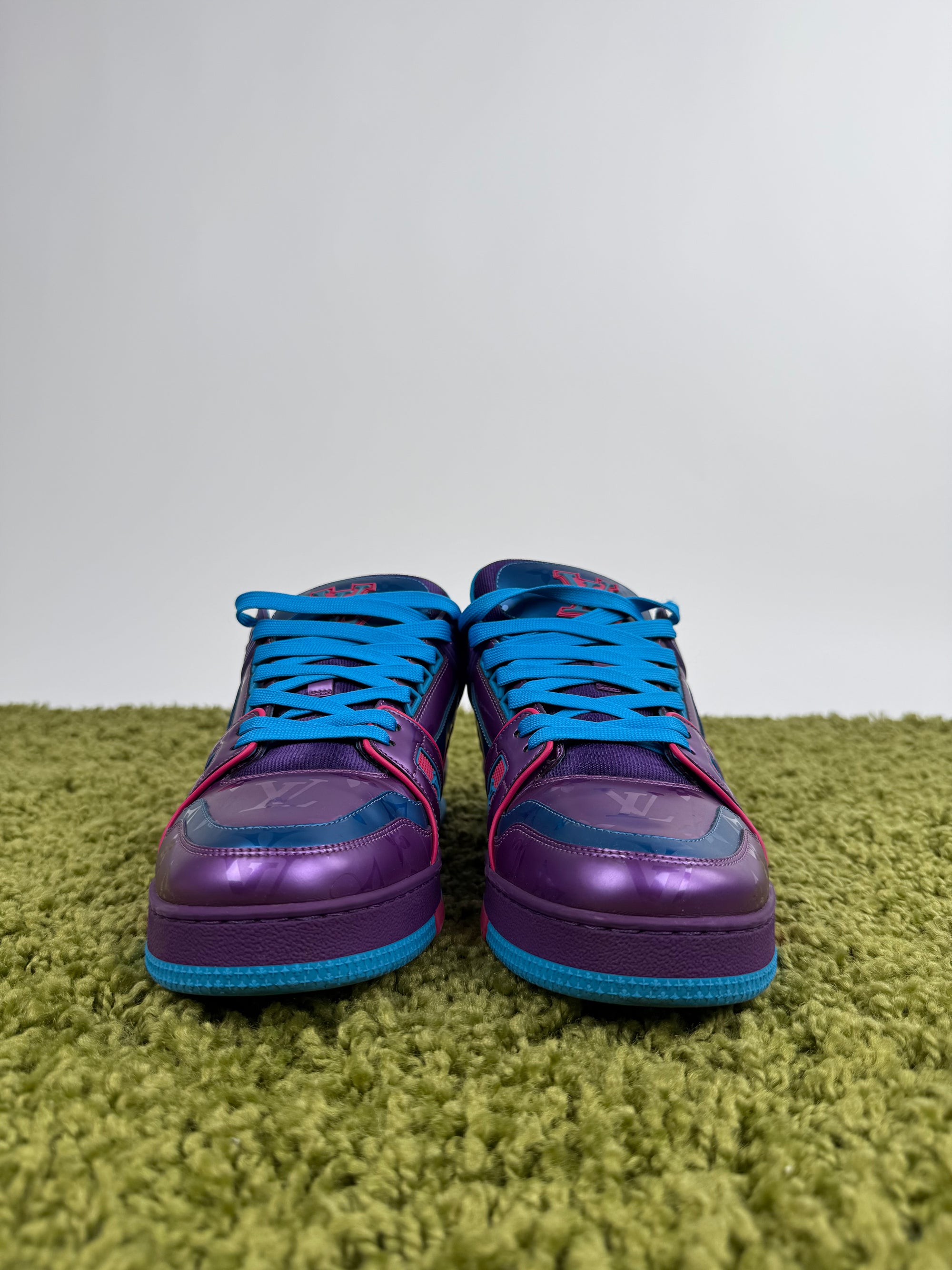 Louis Vuitton Trainer 42 veste 43