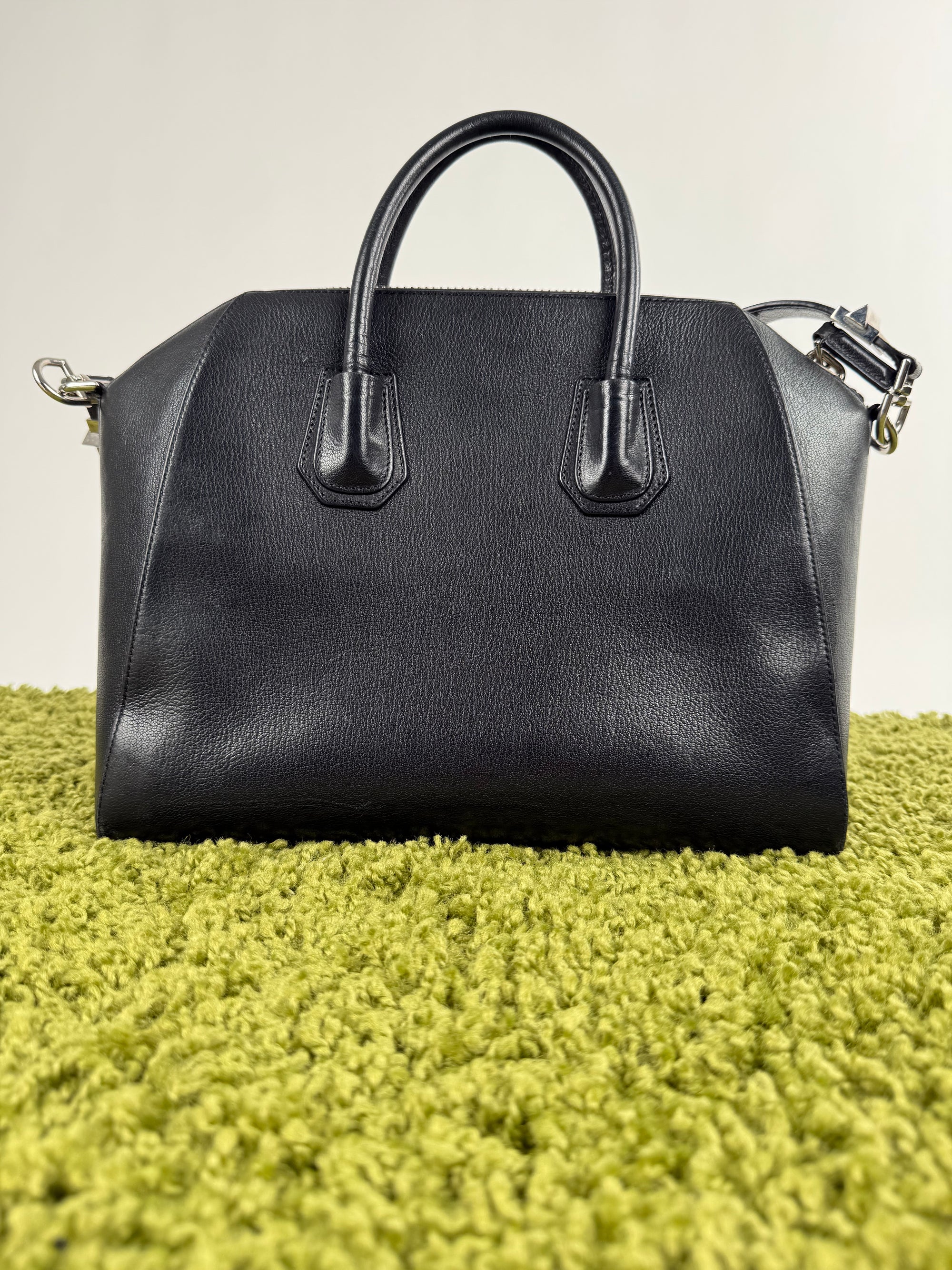 Borsa Antigona Givenchy in pelle Nera