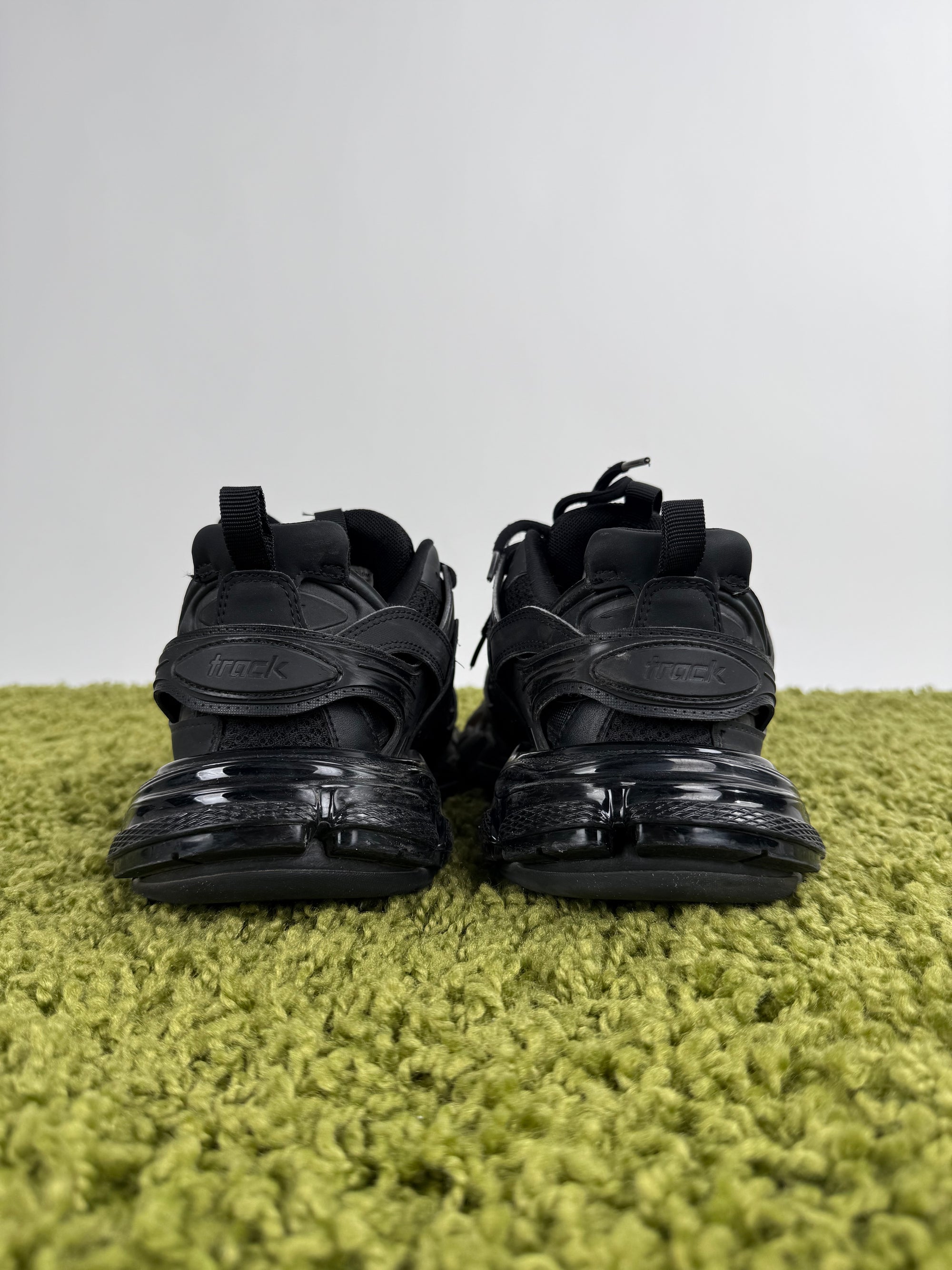 Balenciaga Track Nera 39
