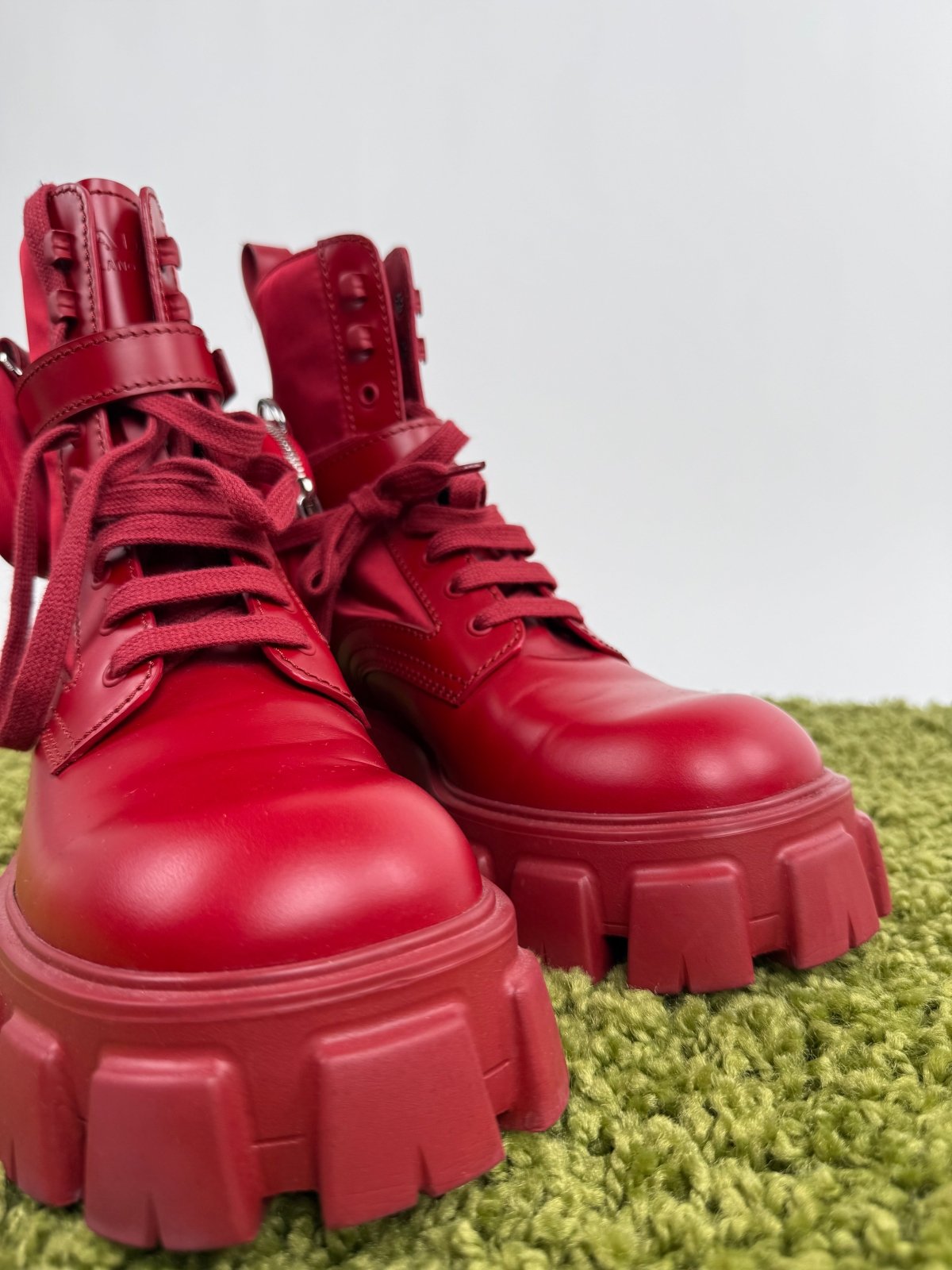 Prada Monolith in Pelle Rossa 8.5=42.5 - Second Hand Di Fiore