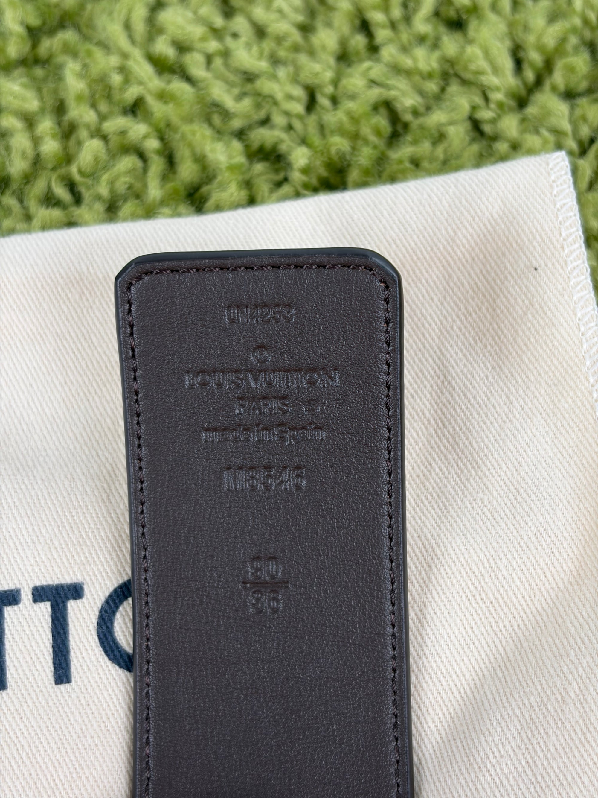 Cintura Louis Vuitton initiales Size 90 gialla e marrone