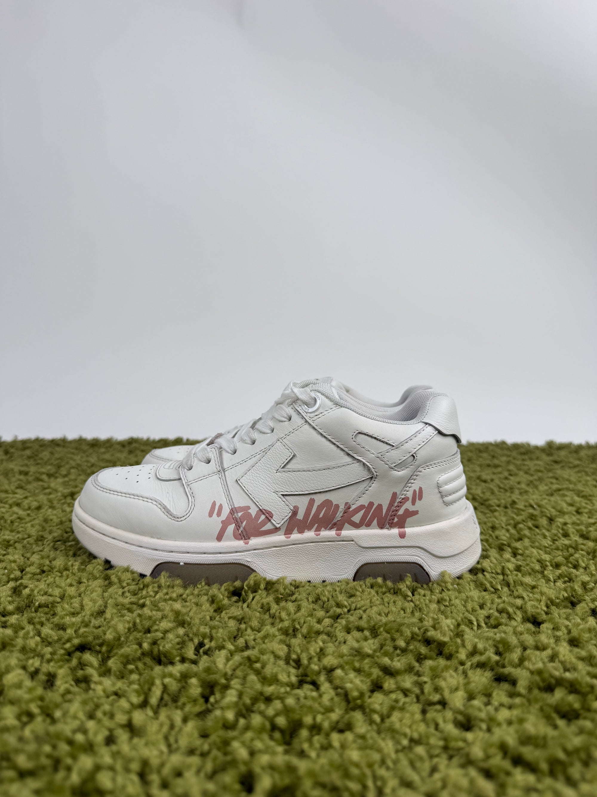 Off White Out Of Office 36