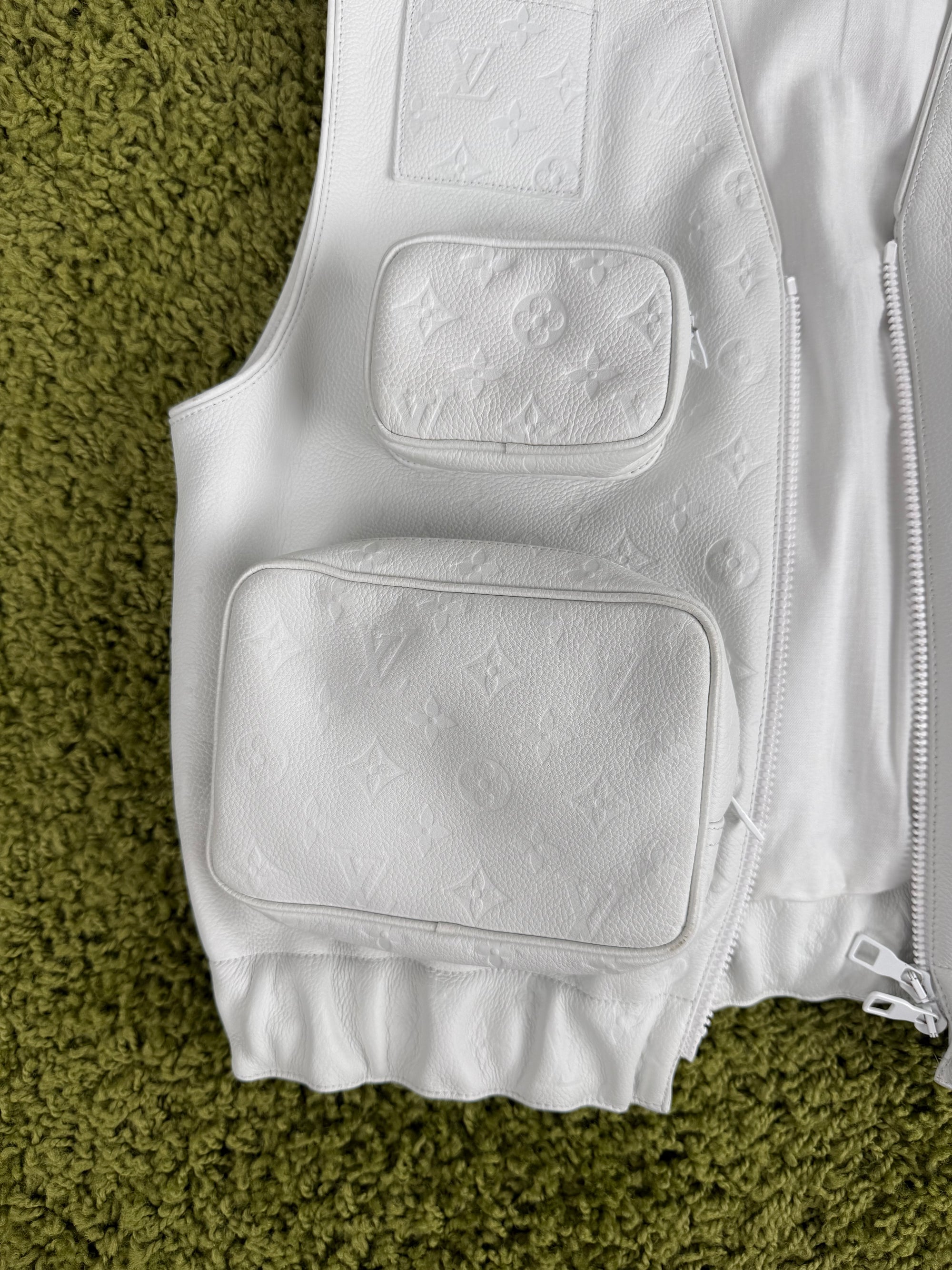 Gilet Louis Vuitton X Virgil Abloh in pelle Monogram Bianco 54