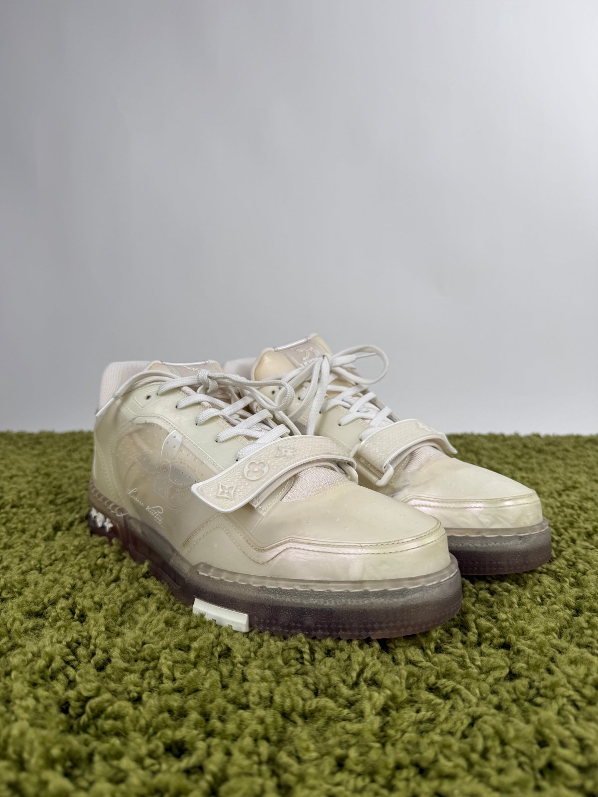 Louis Vuitton Trainer Trasparente con strappo 10 - Second Hand Di Fiore