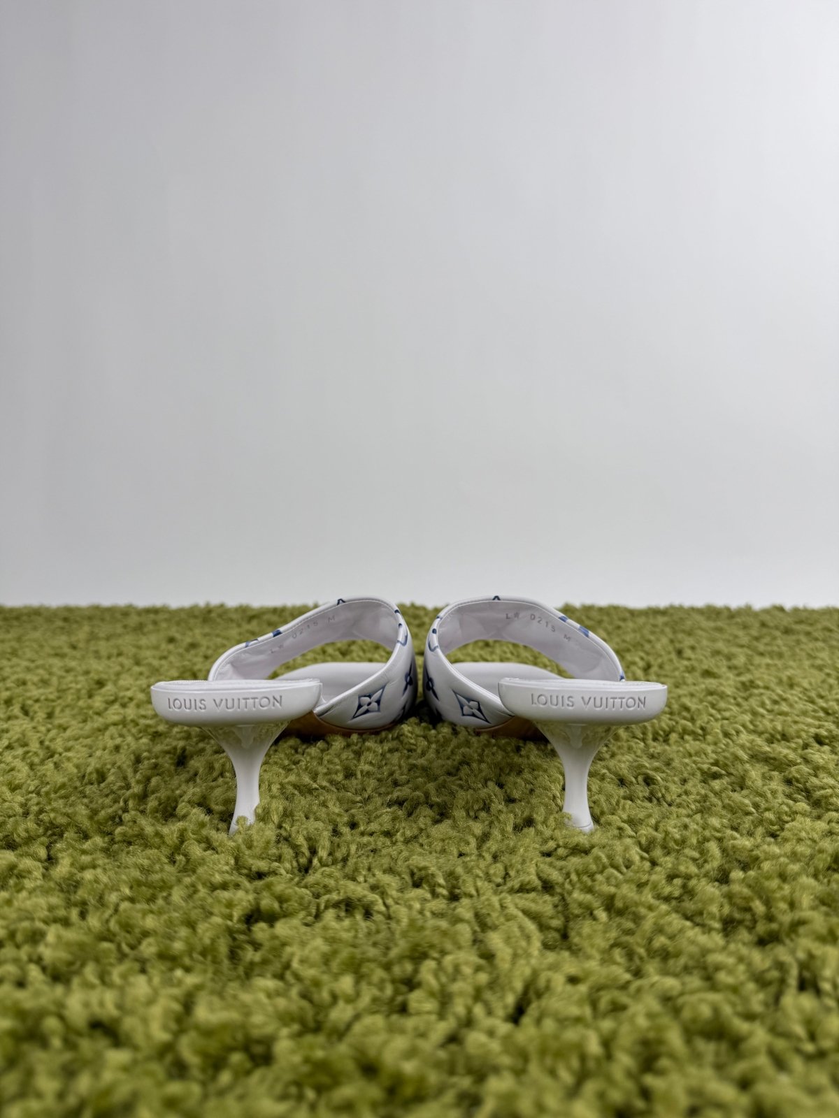 Mule 6am Louis Vuitton Bianco Azzurro 39 - Second Hand Di Fiore