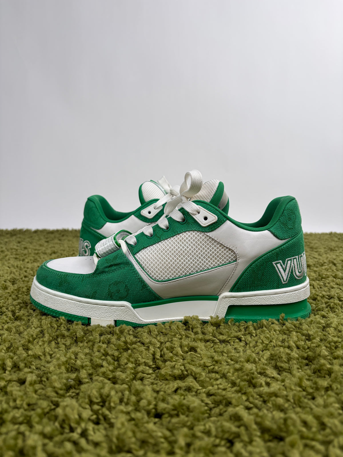 Louis Vuitton Trainer in Denim Verde 7.5