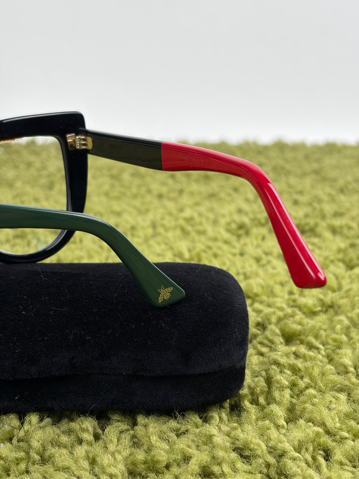 Occhiali Gucci Con montatura a farfalla in acetato nera Multicolor