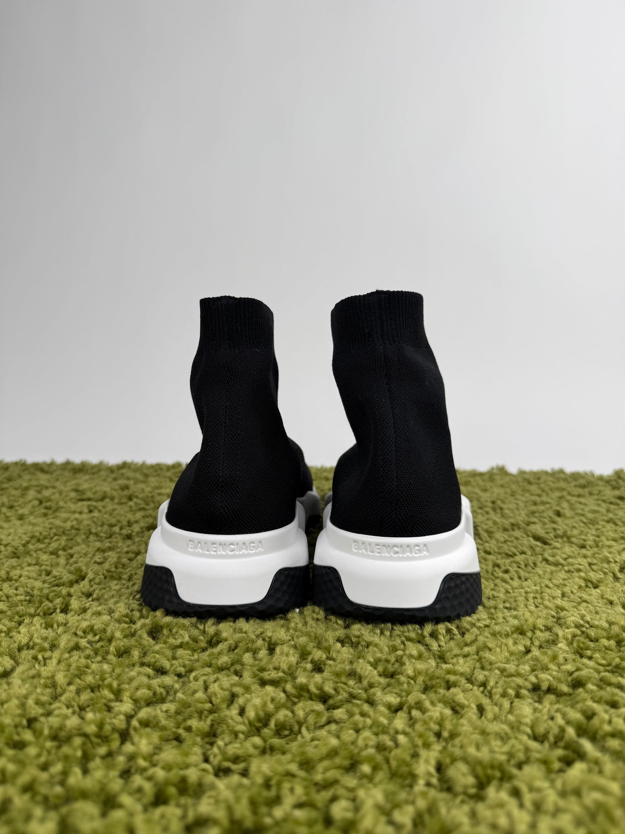 Balenciaga speed 42