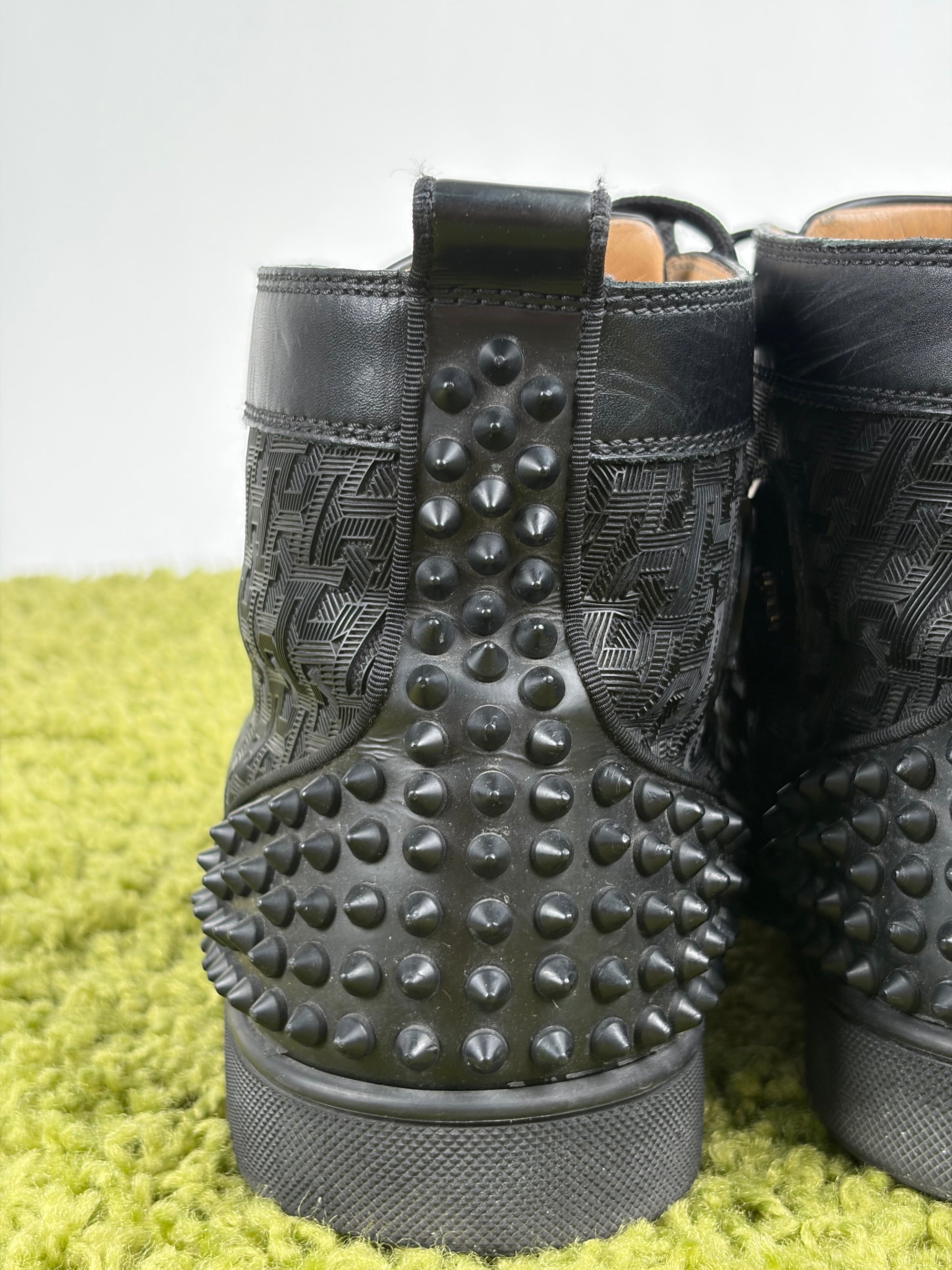 Louboutin alte Size 44 nere
