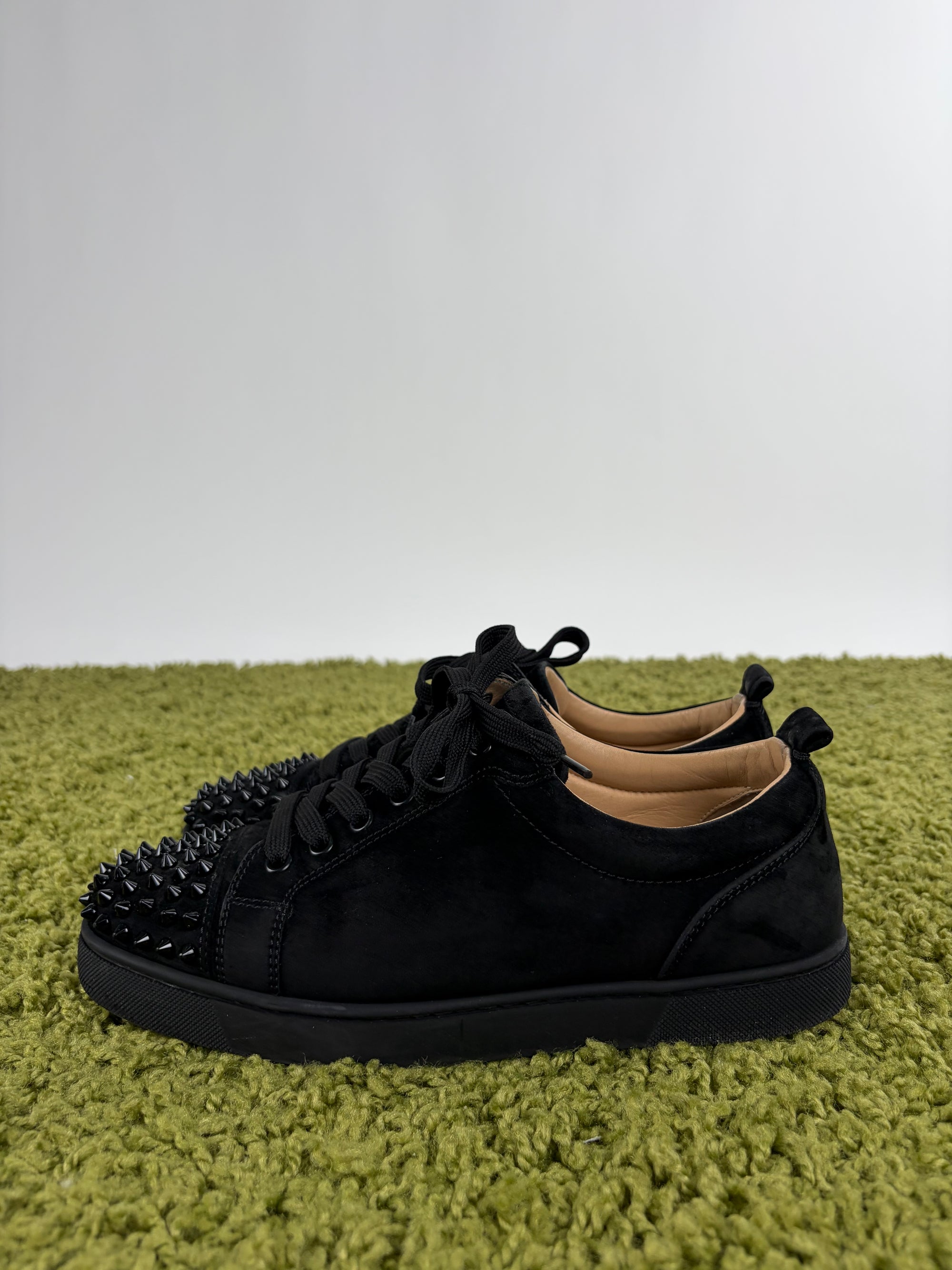 Louboutin basse Size 41 nere