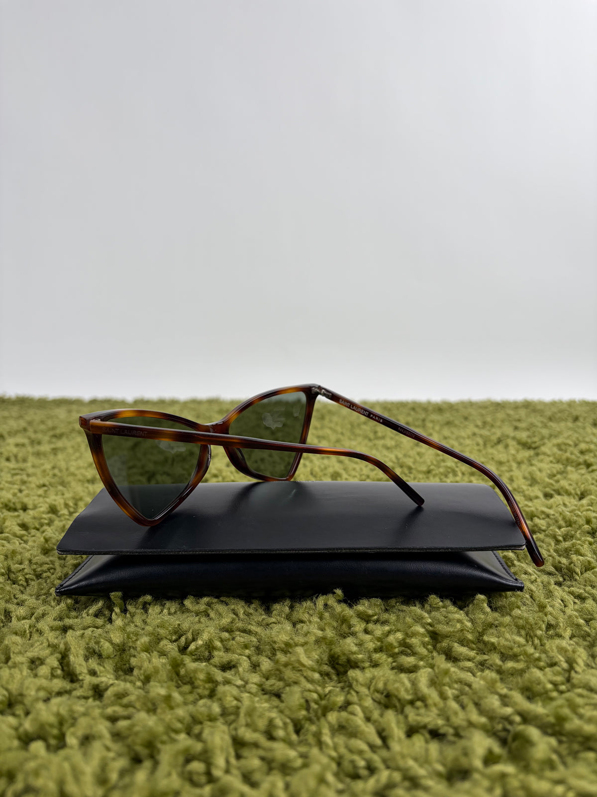 Occhiali Saint Laurent SL 475 JERRY con montatura Cat Eye