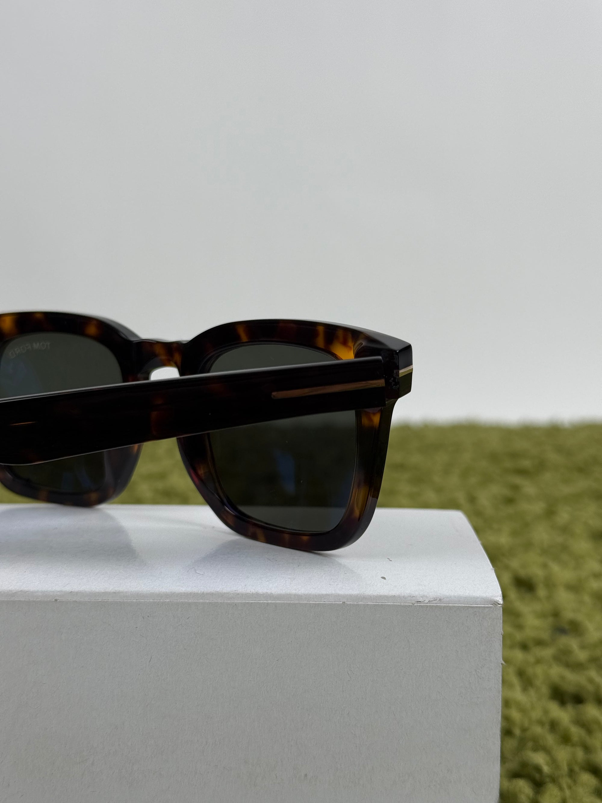 Occhiali Tomford