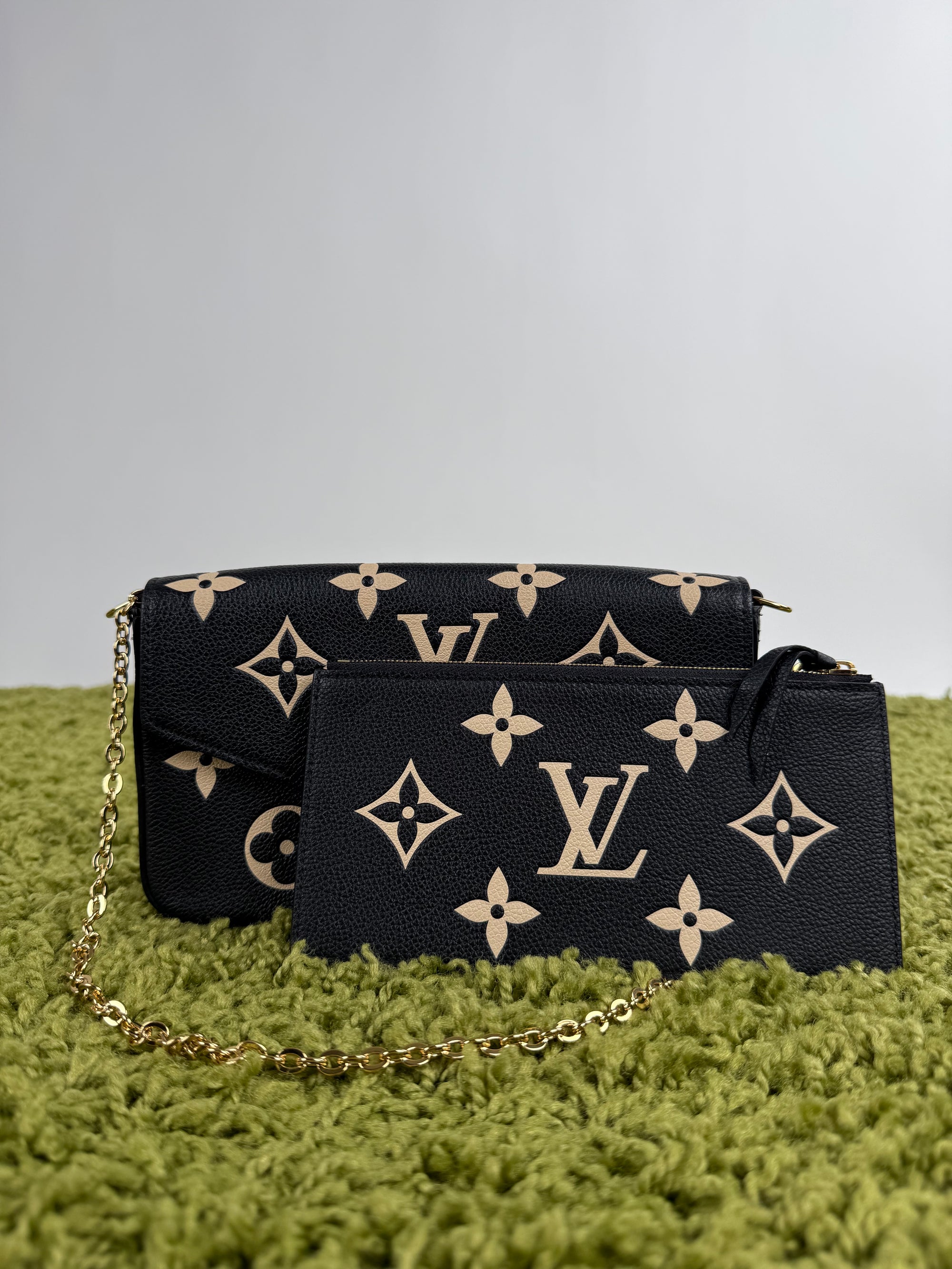 Pochette Louis Vuitton nera