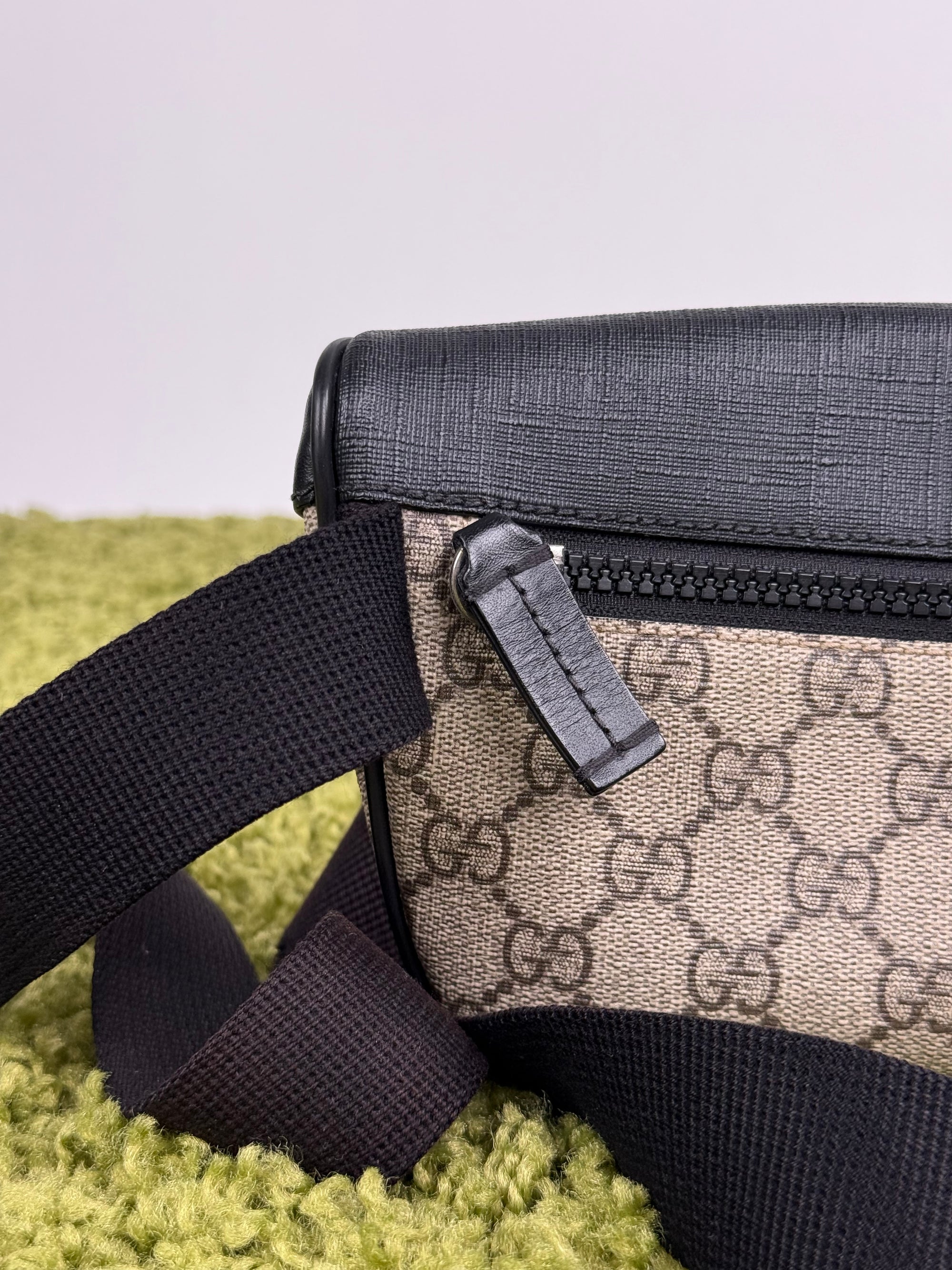 Marsupio Gucci Monogram In tela Beige