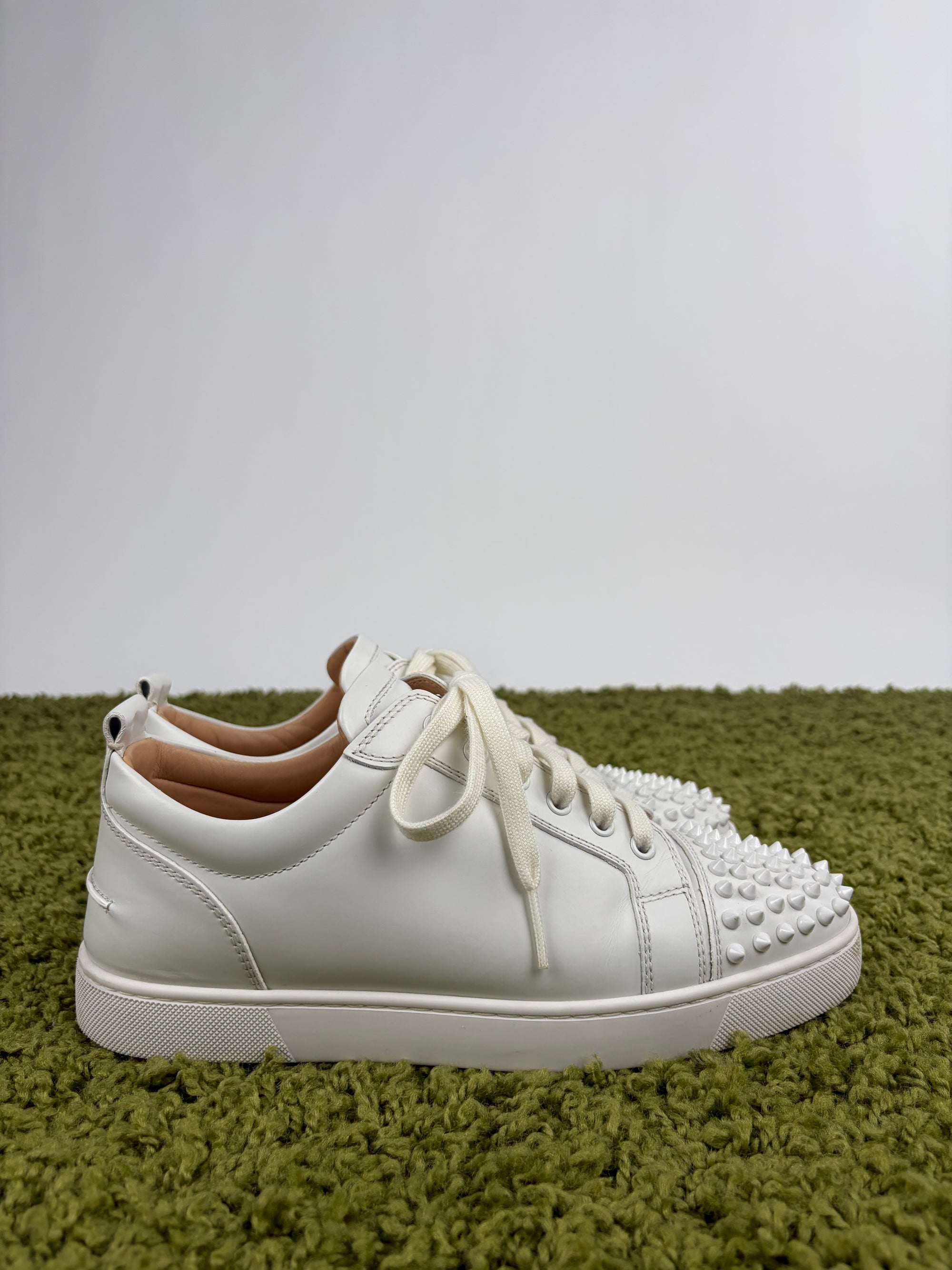 Louboutin basse Size 42 bianche