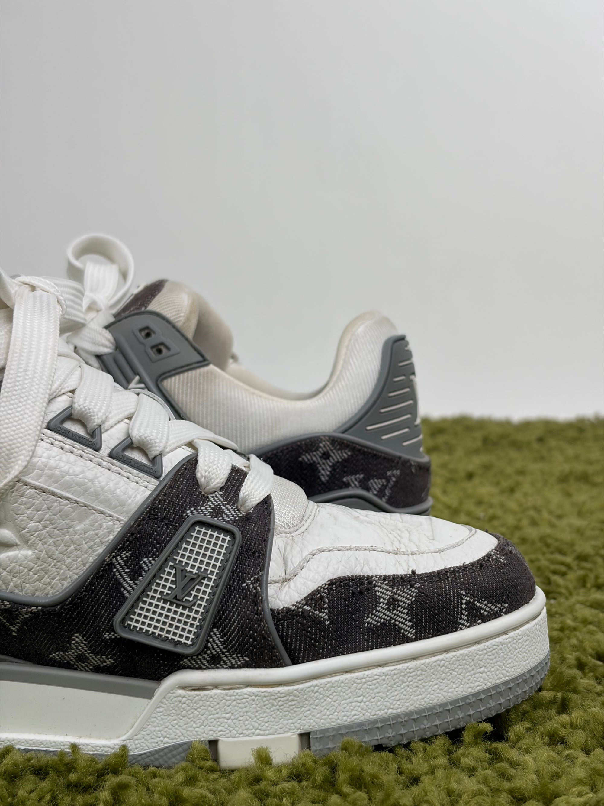 Louis Vuitton trainer Size 5.5=39.5 calza 40.5 bianche e grigie