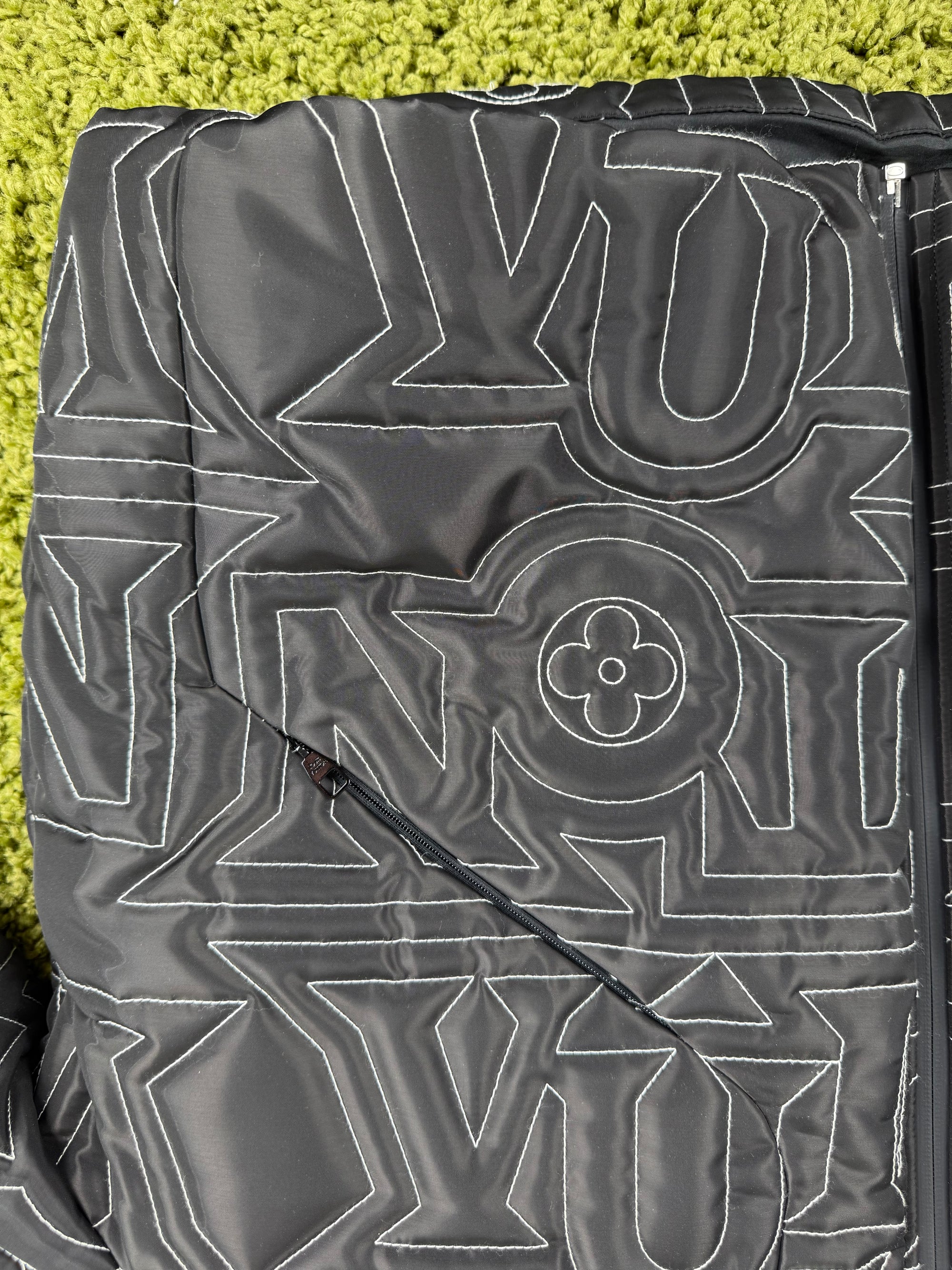 Giubbotto Louis Vuitton taglia 52
