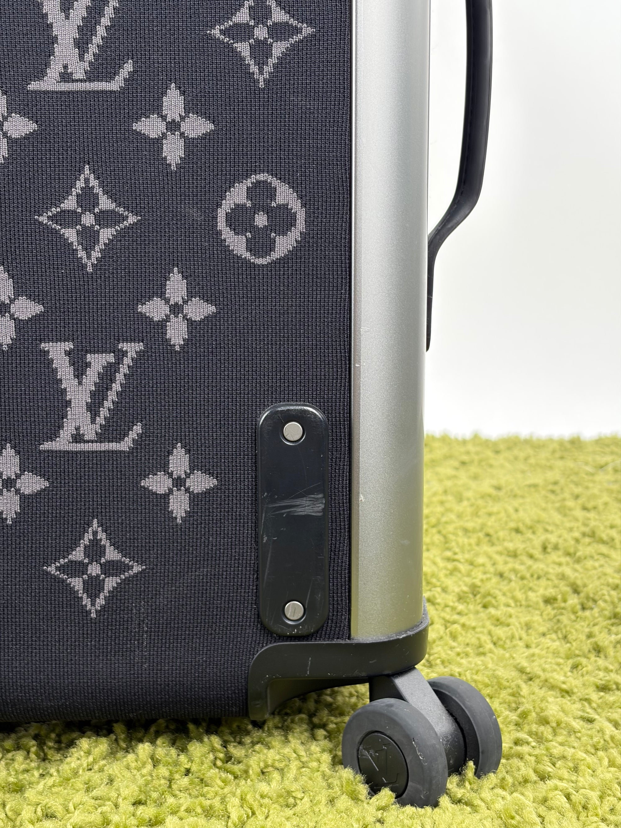 Trolley Louis vuitton Horizon 55 nero