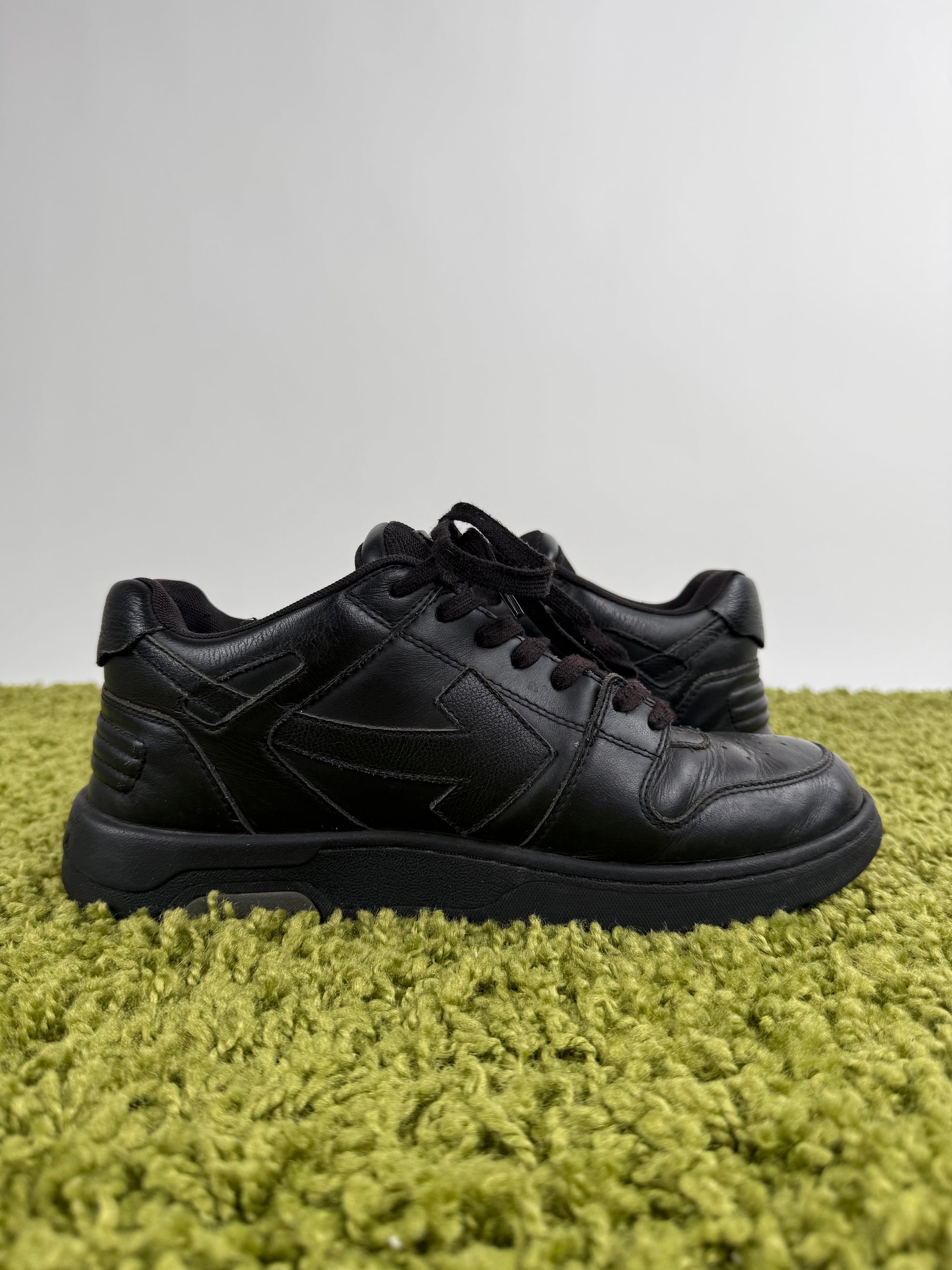 Off White “For Walking” Nera 42