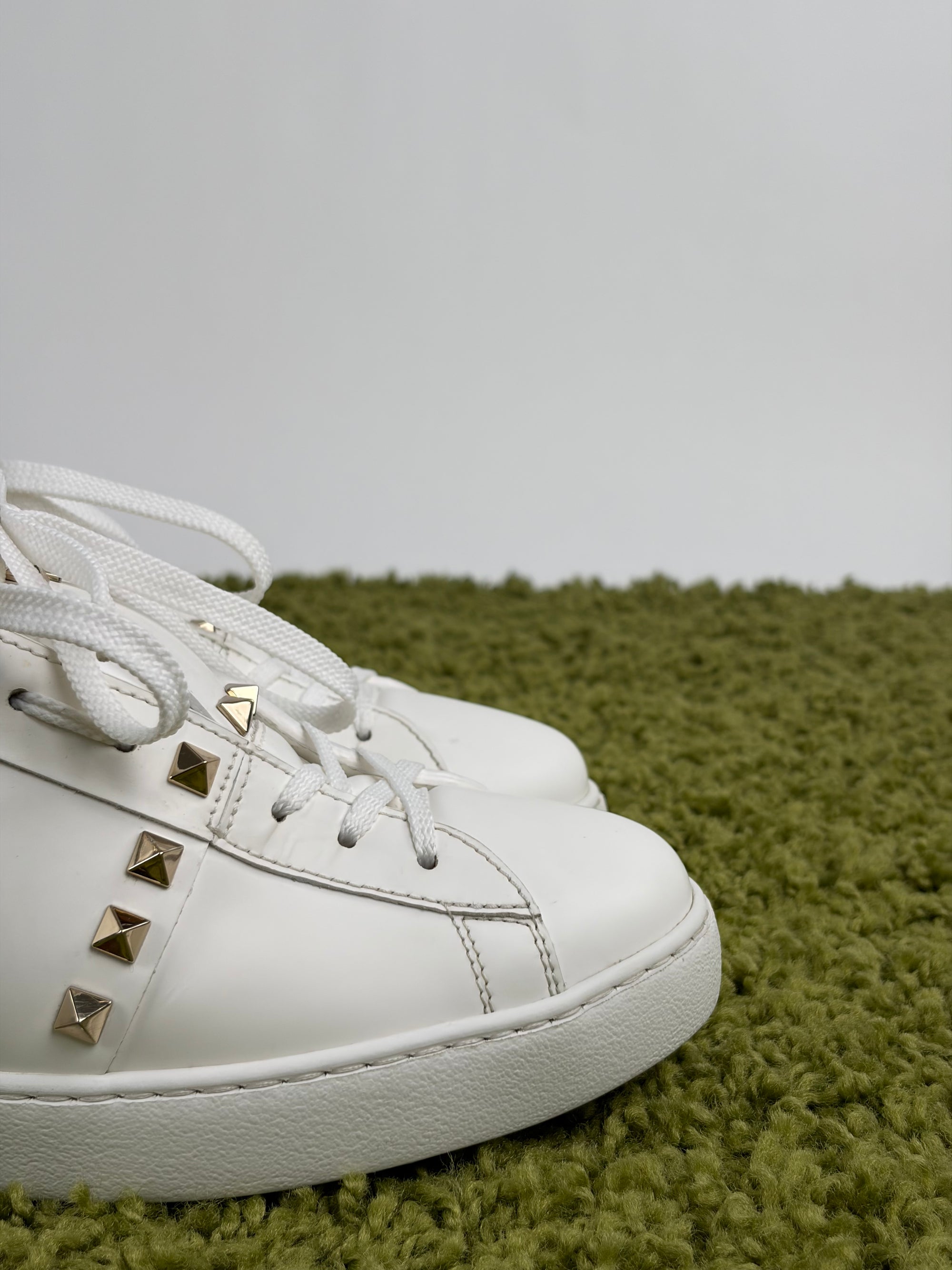 Valentino Rockstud Size 41 bianche e oro