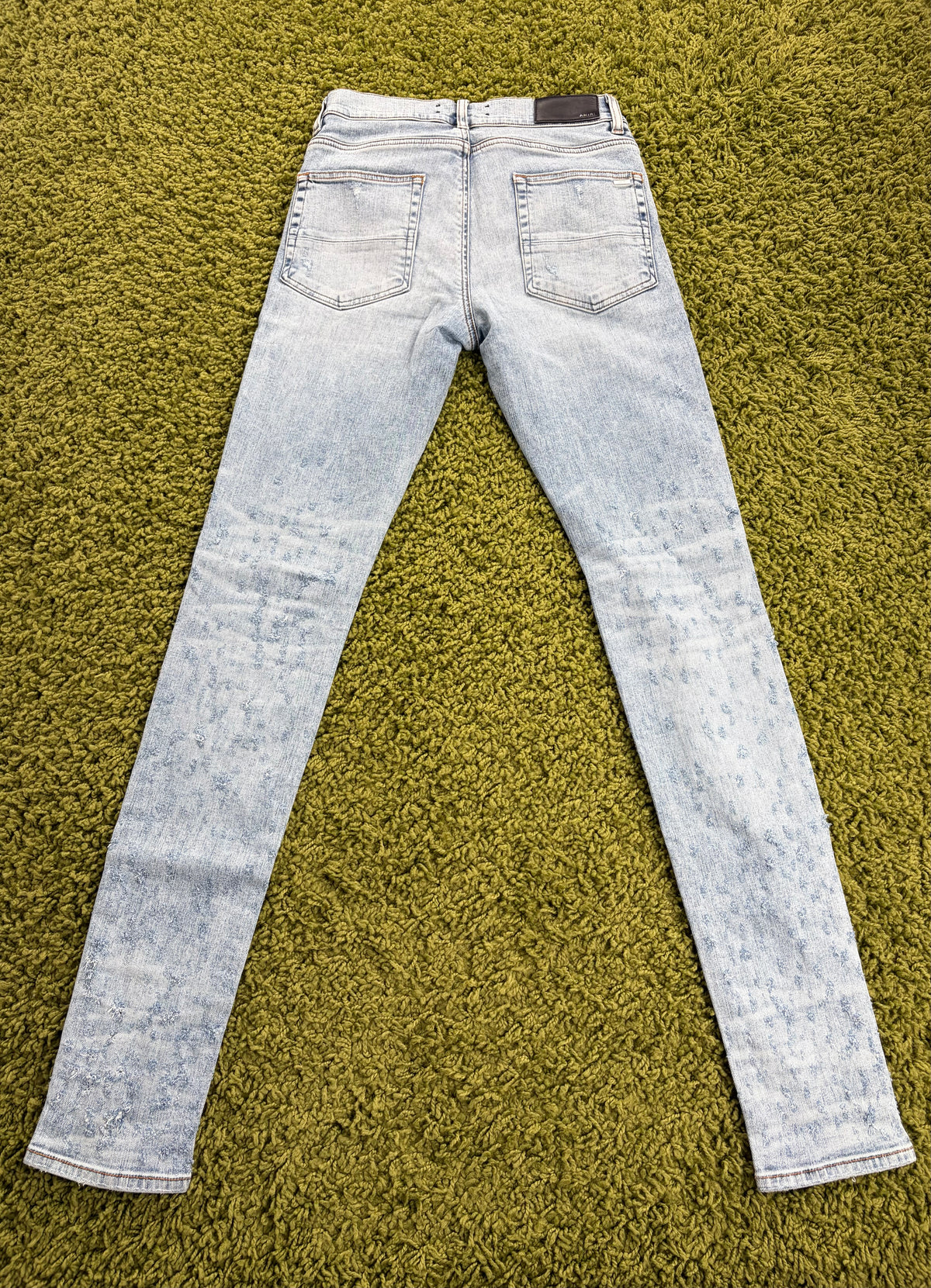 Jeans Amiri Distressed in Denim 30
