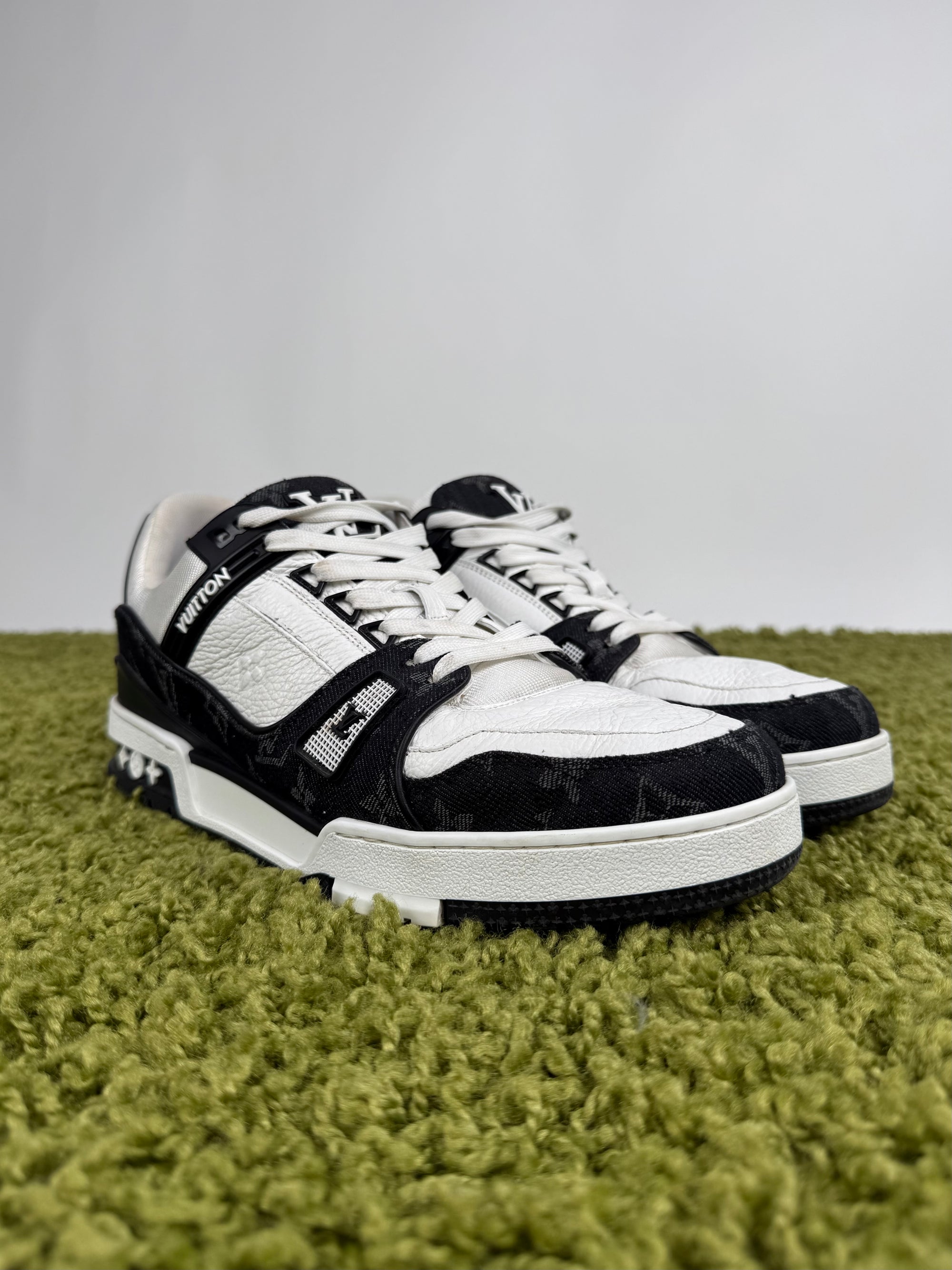 Louis Vuitton Trainer in Denim Nero 9