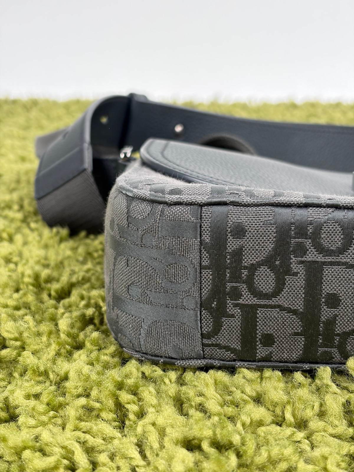 Borsa Christian Dior Saddle con pattina Grigia