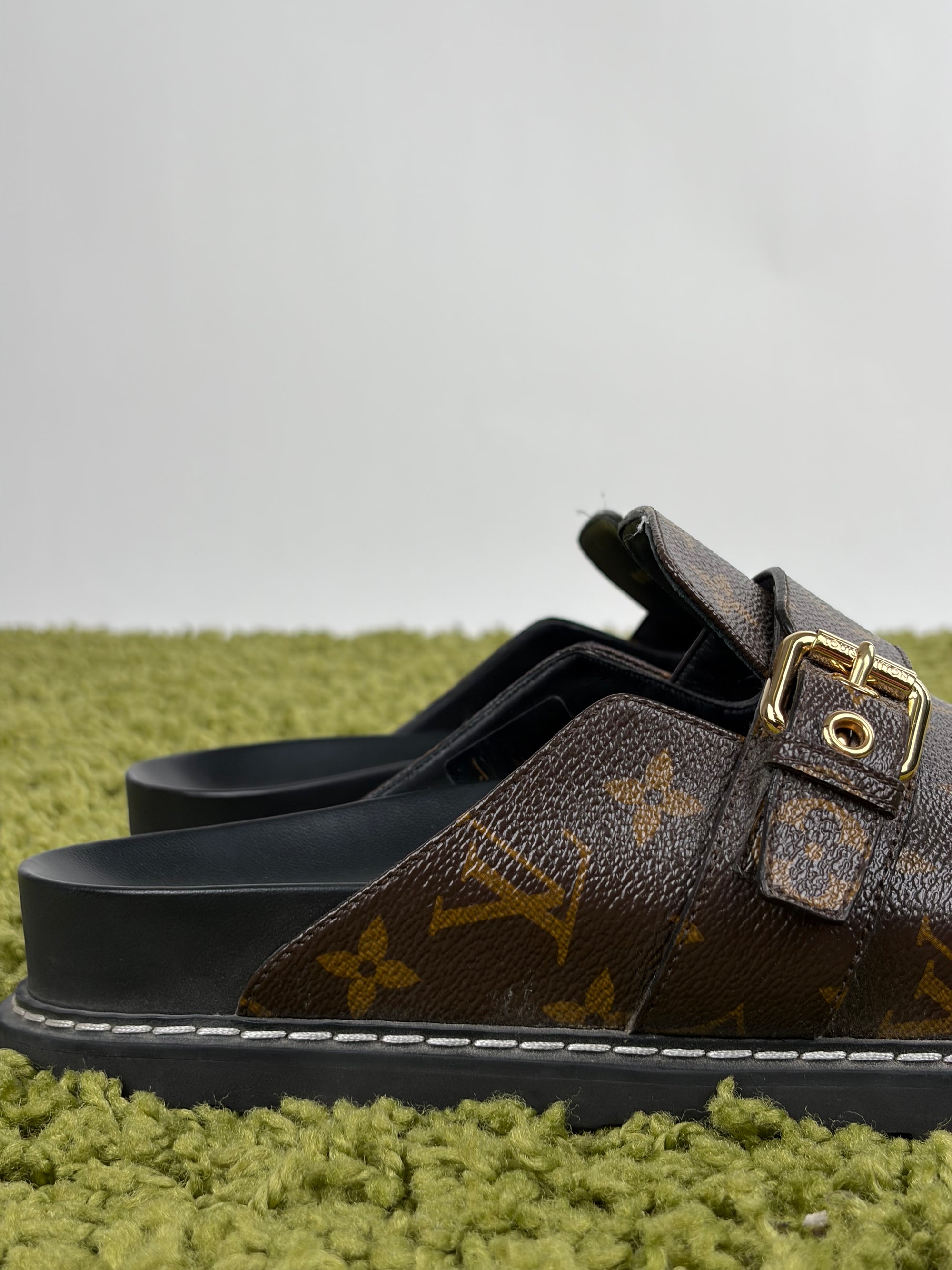 Sandali Louis Vuitton Size 40 marroni e neri
