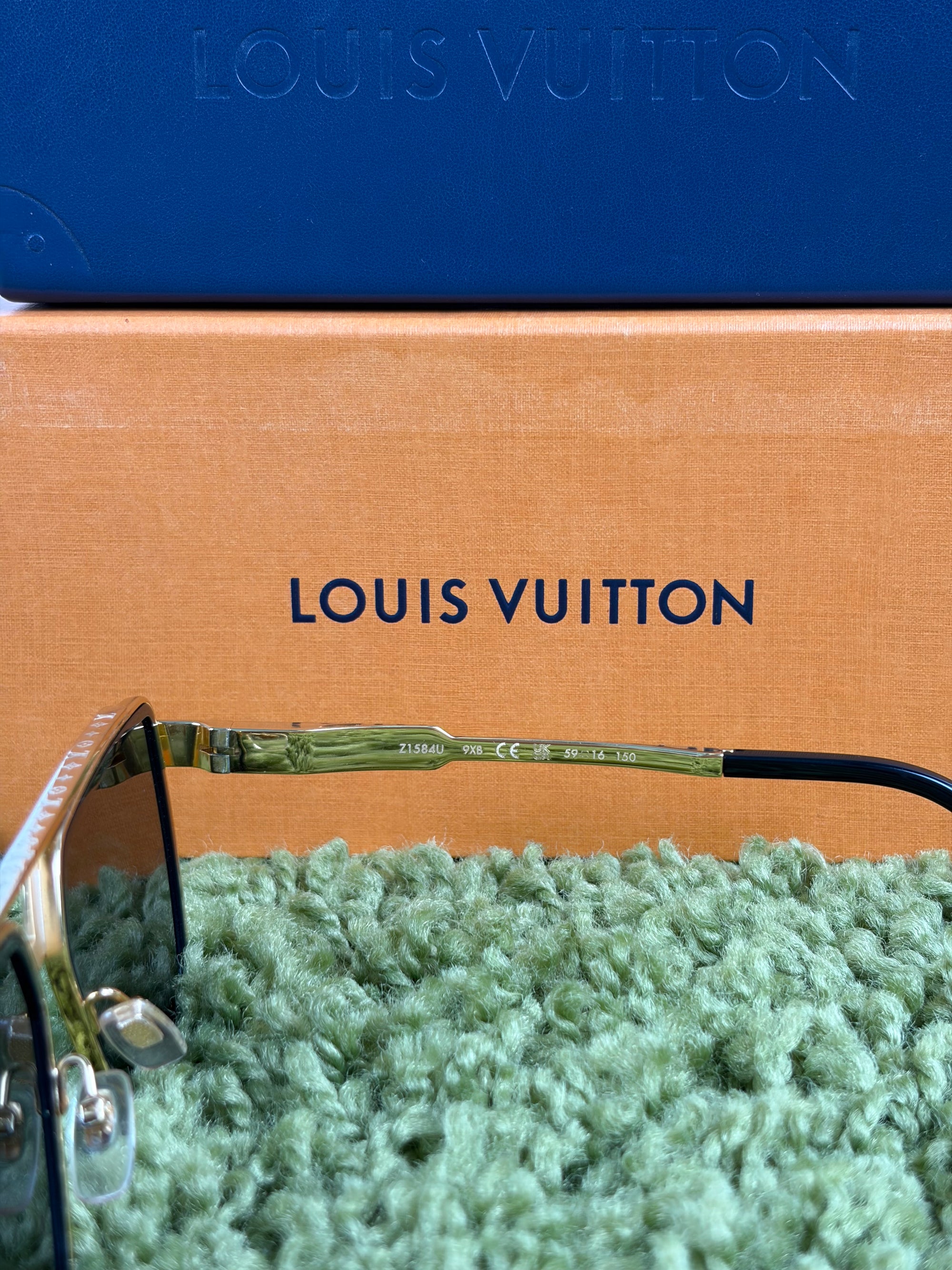 Occhiali Louis Vuitton 1.1 evidence Metal Square neri e oro