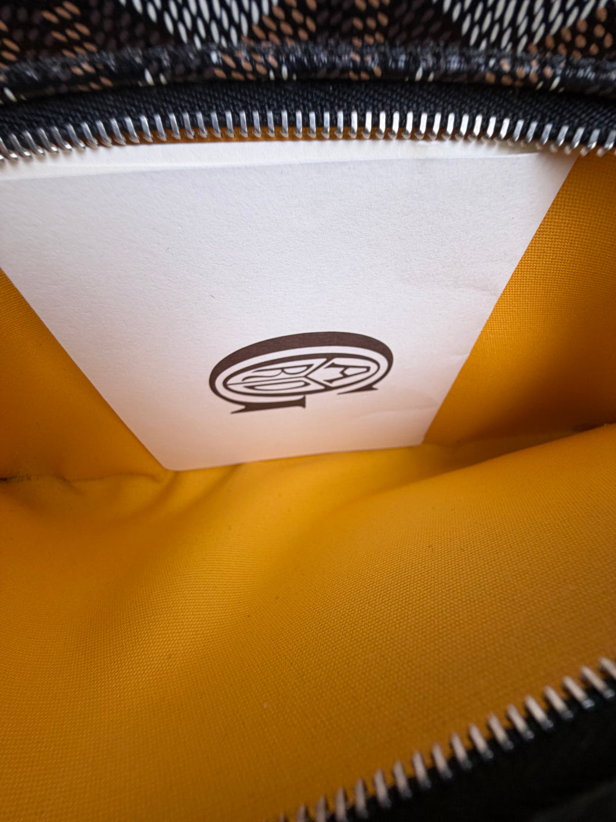 Pochette Goyard Jouvence MM in tela Goyardine Nera